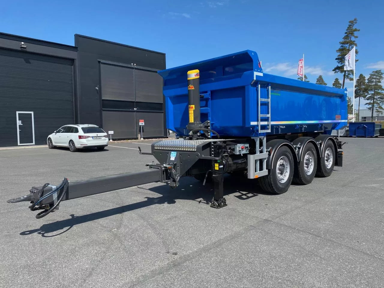 3 axlad 24 tons dumperkärra skjutbar dragstång