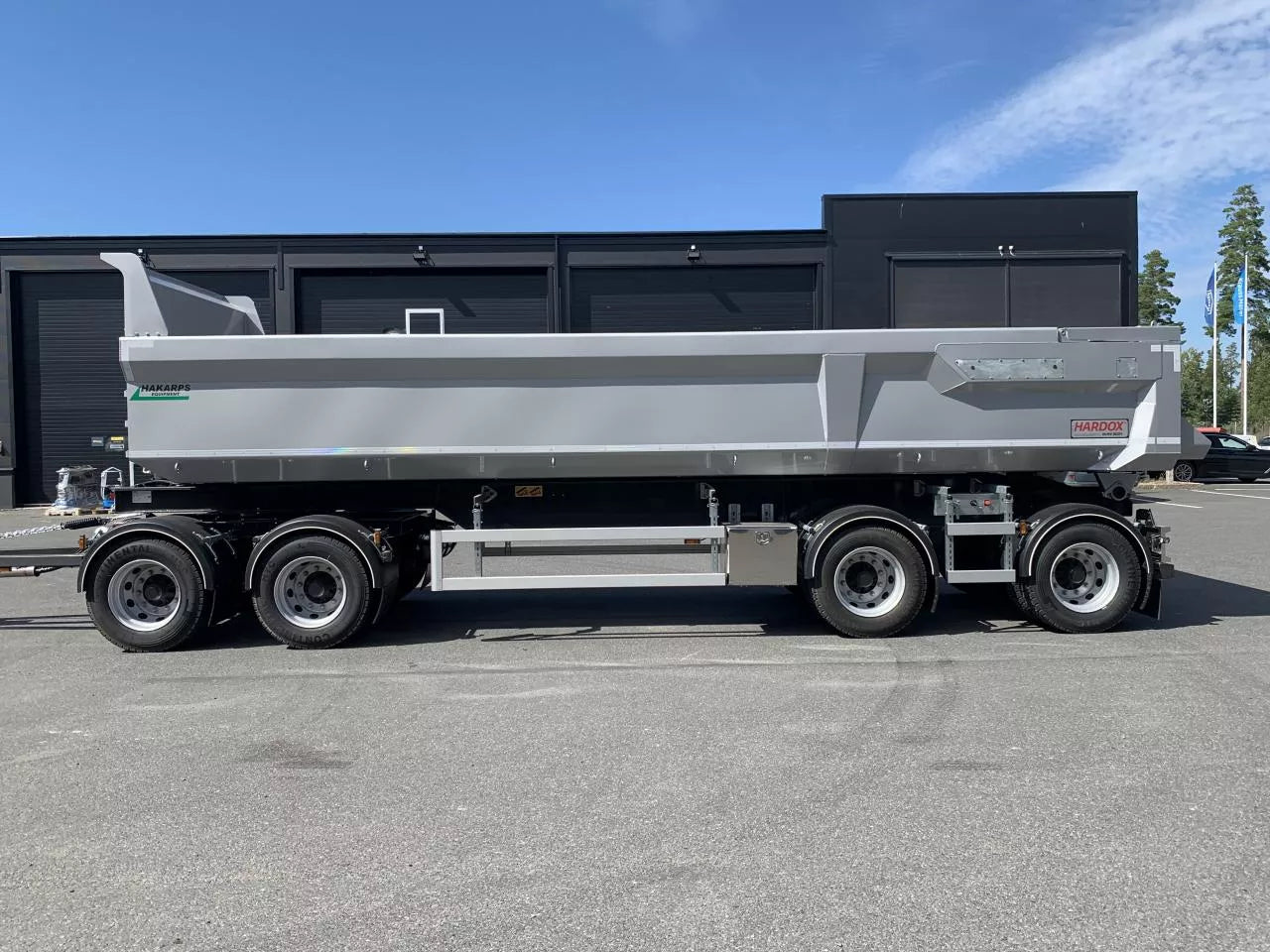 4 axlad 38 tons tippvagn med höglucka skjutbar dragstång