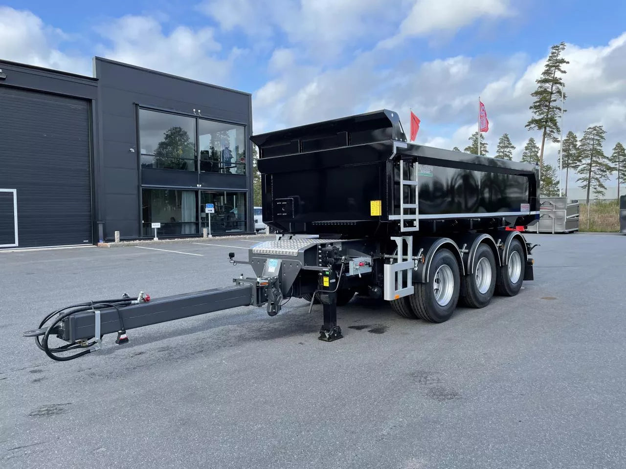 3 axlad 24 tons dumperkärra dubbelmontage och skjutbar dragstång