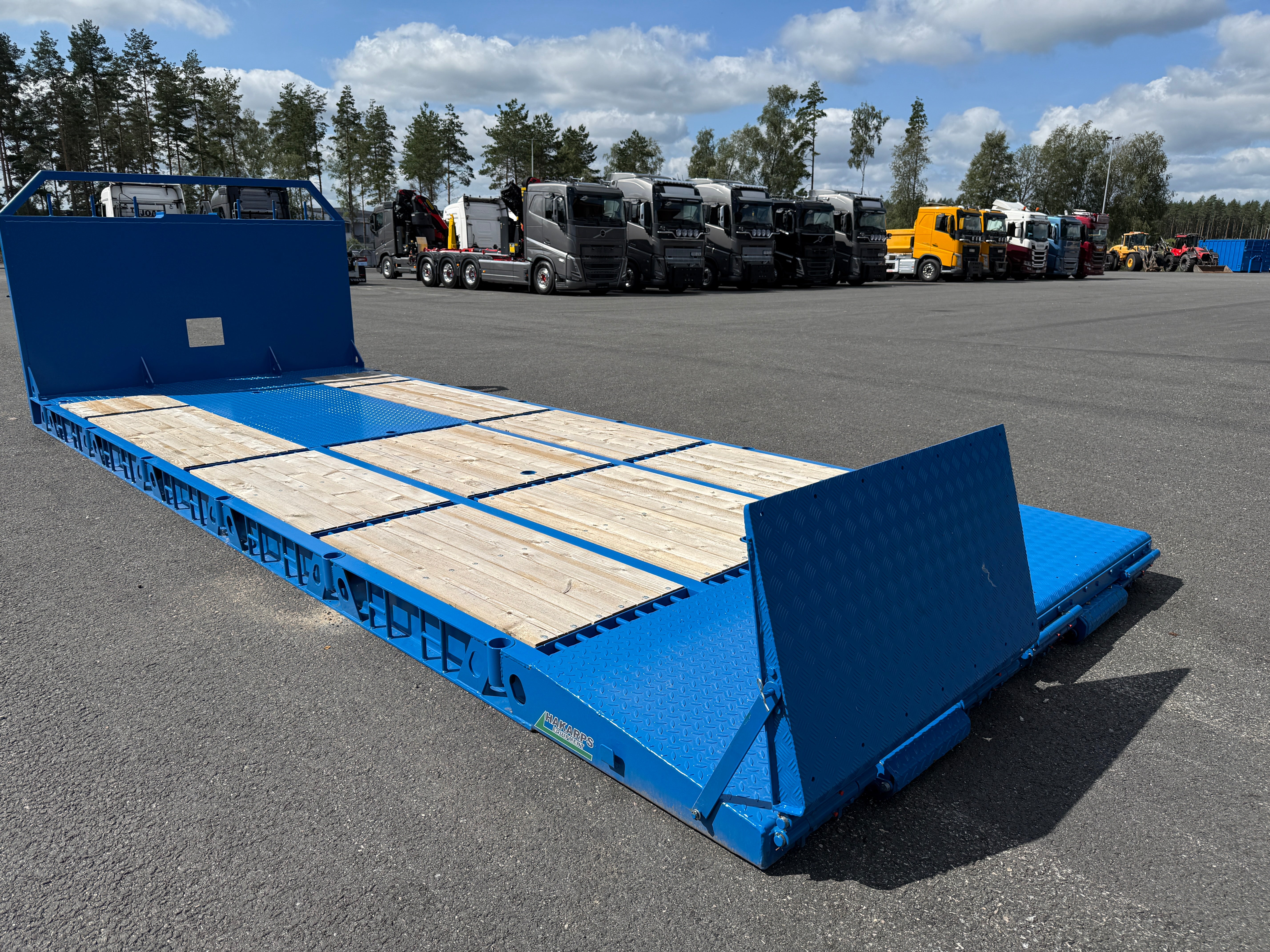 Maskinflak med stegar och sandwich ramp