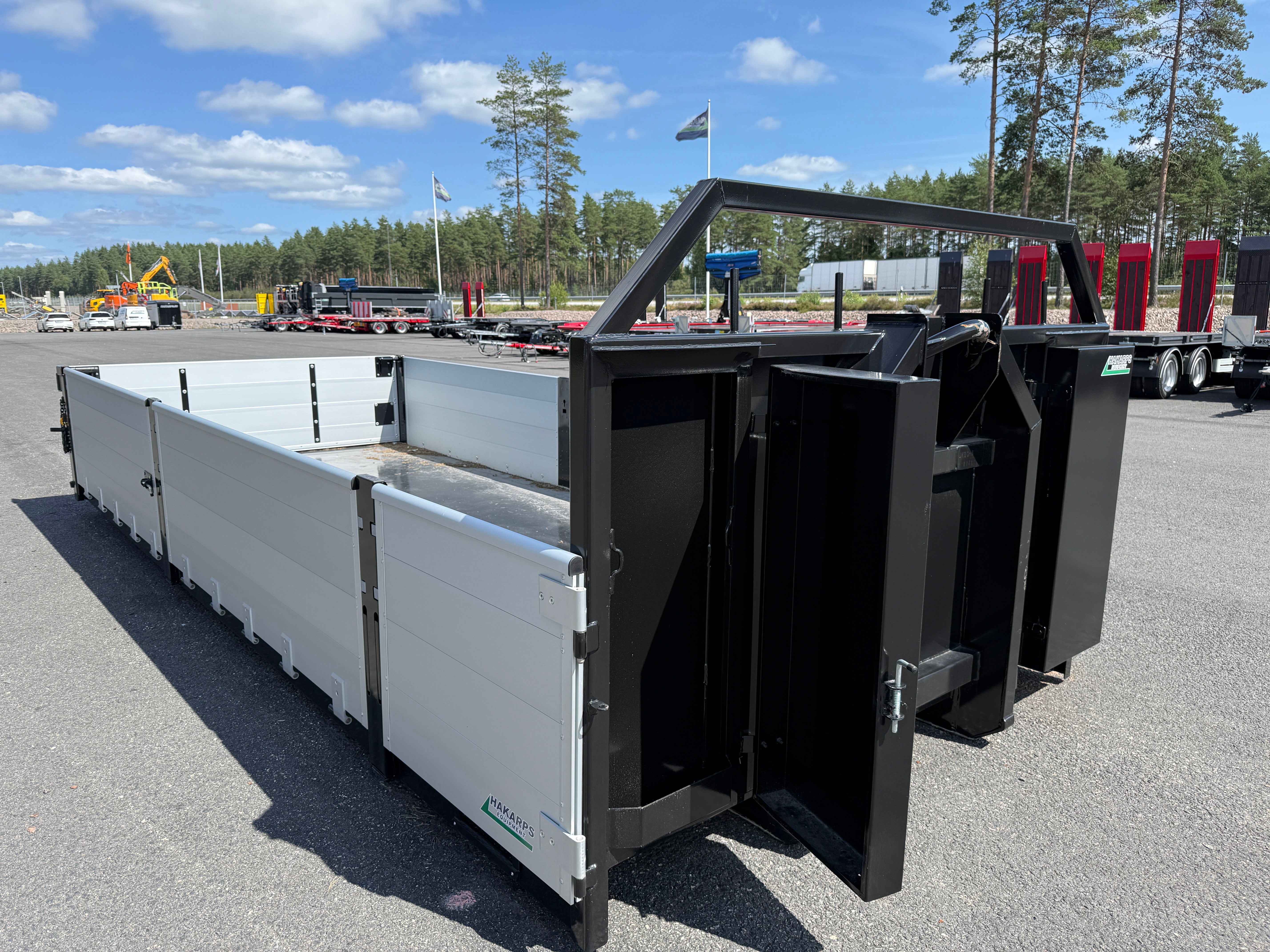 Lastväxlarflak med alulämmar grusförstärkt 6.000mm