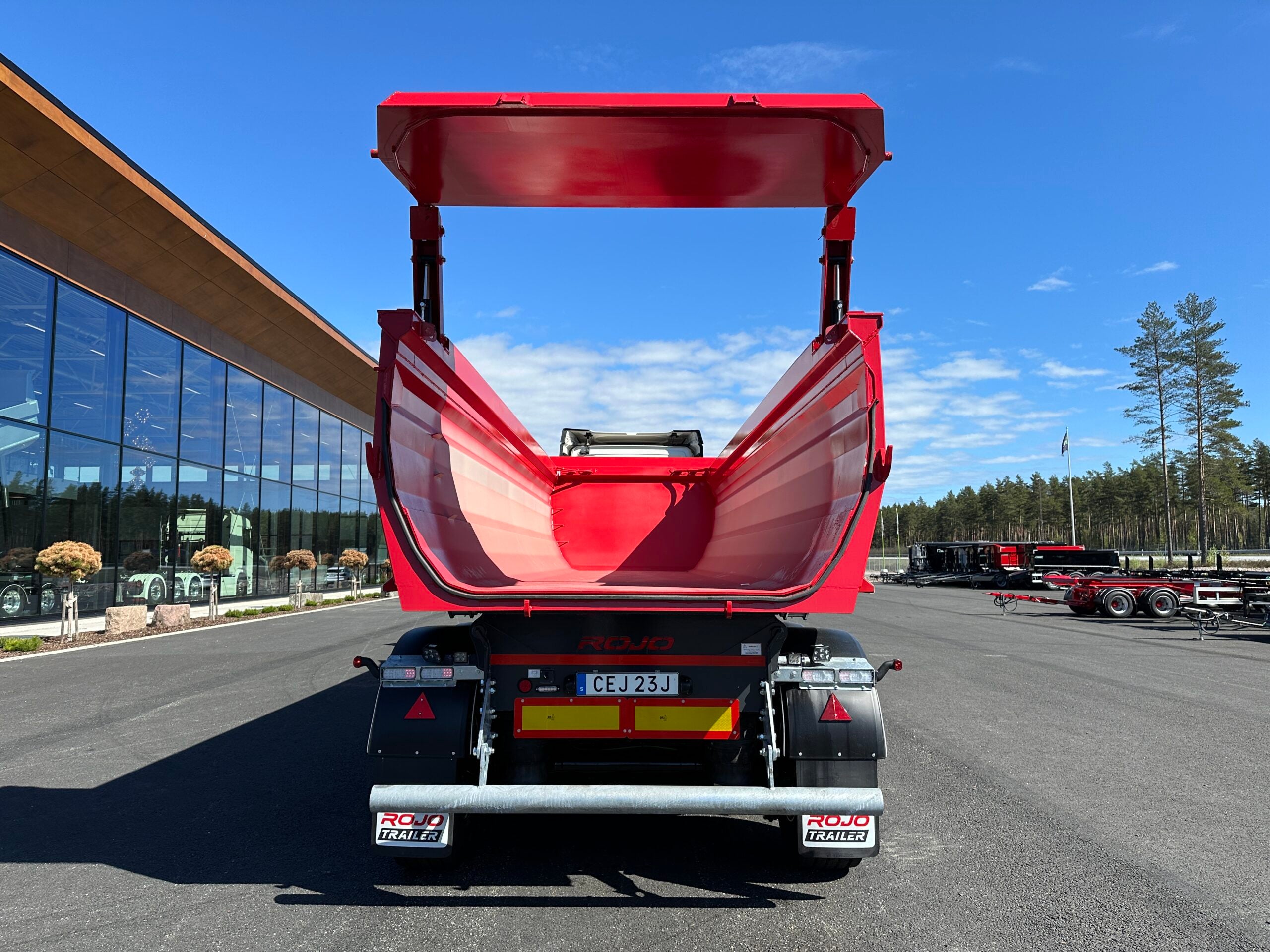 3 axlad ROJO - Tipptrailer med skjutbar trippel