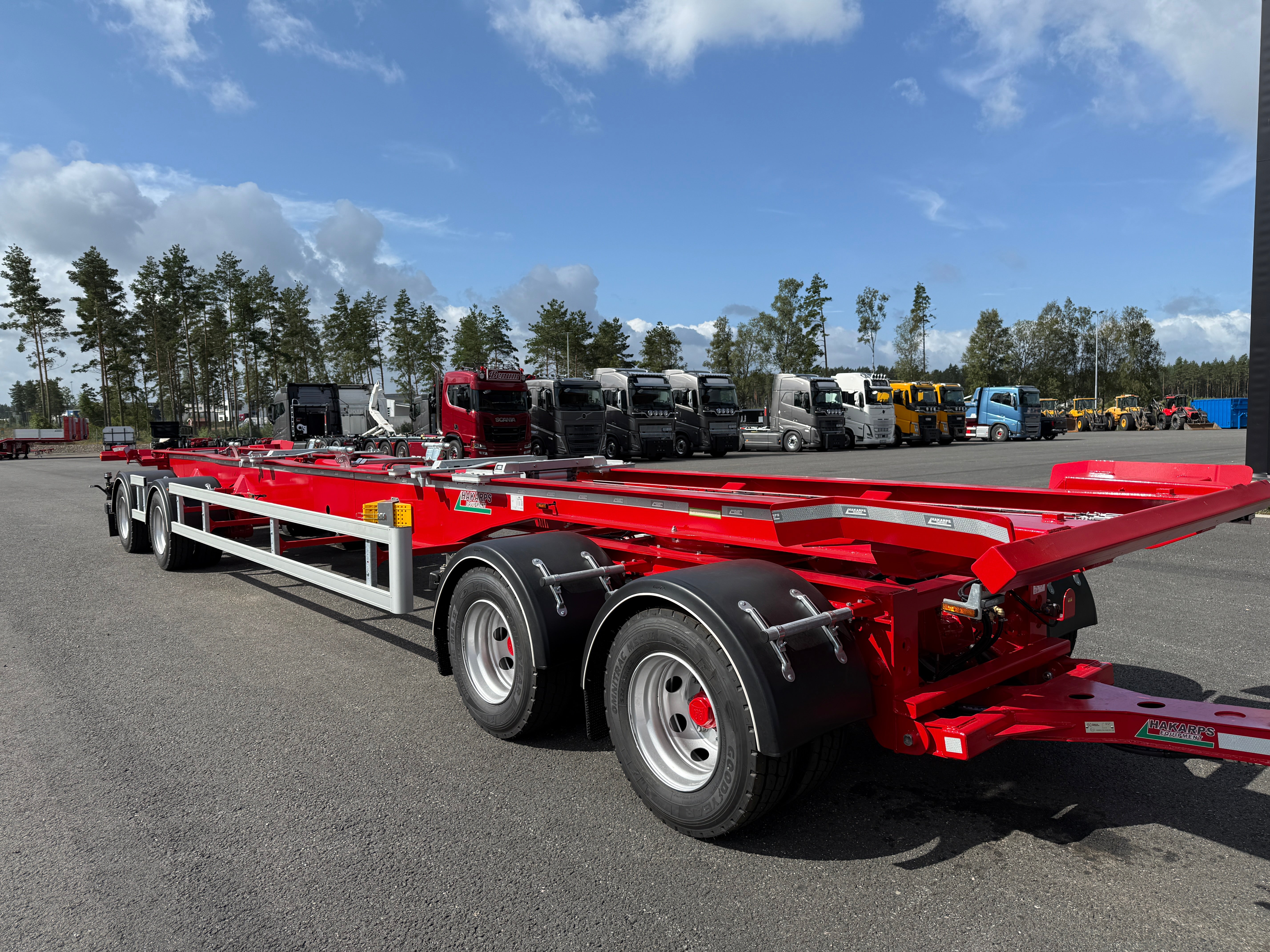 4 axlad 38 tons lastväxlarvagn med hydraulisk skjutkolv