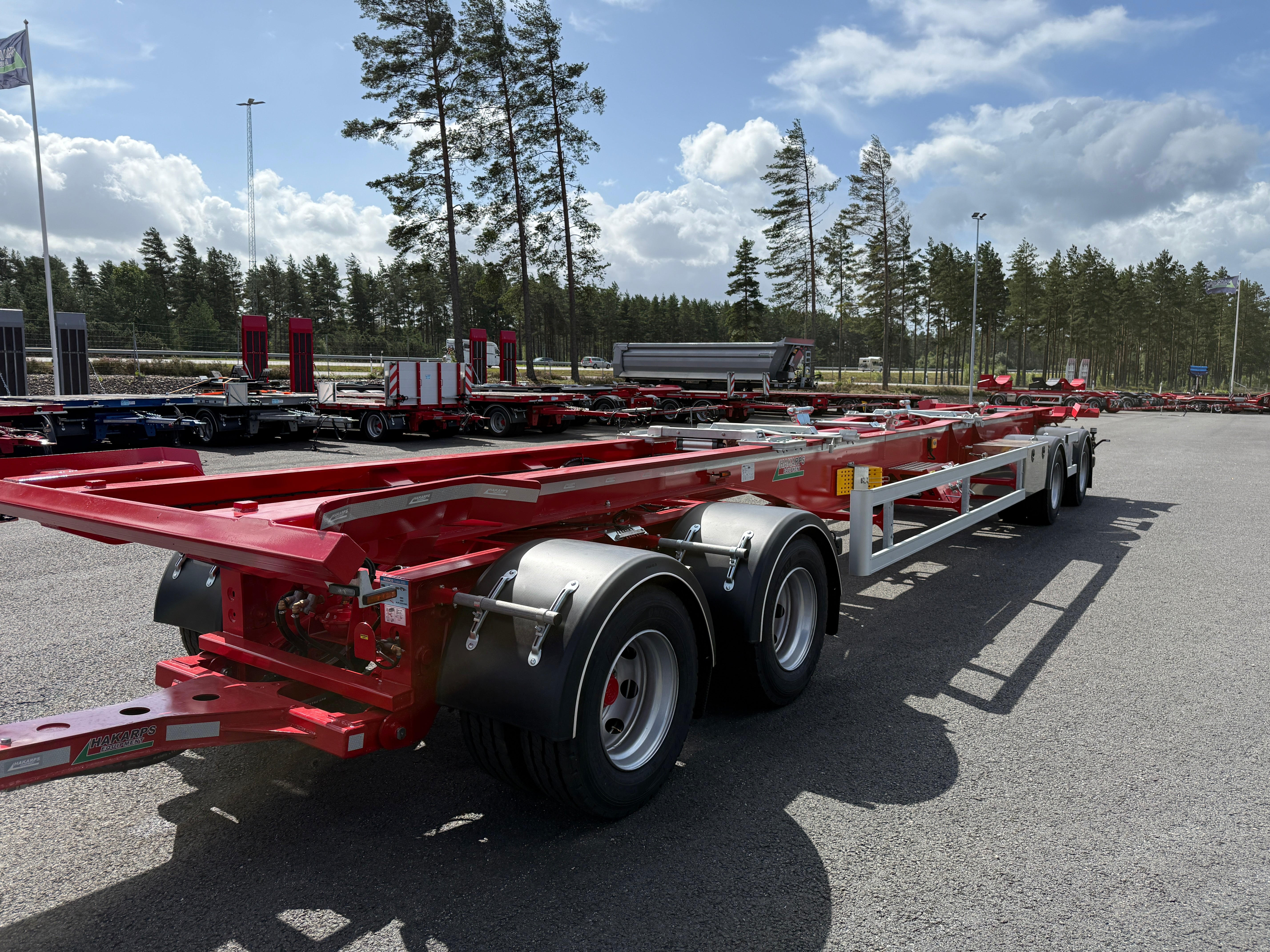 4 axlad 38 tons lastväxlarvagn med hydraulisk skjutkolv