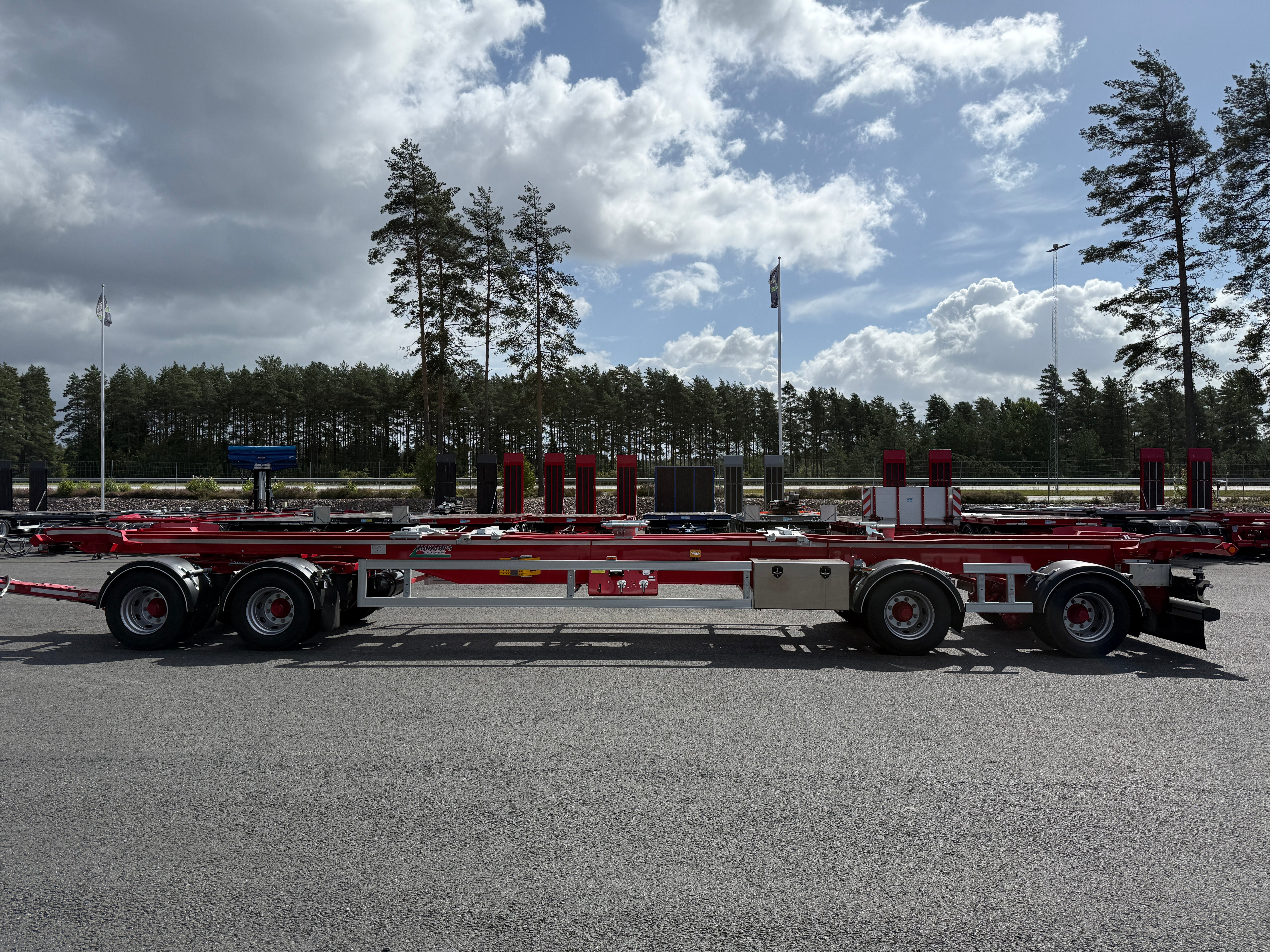 4 axlad 38 tons lastväxlarvagn med hydraulisk skjutkolv