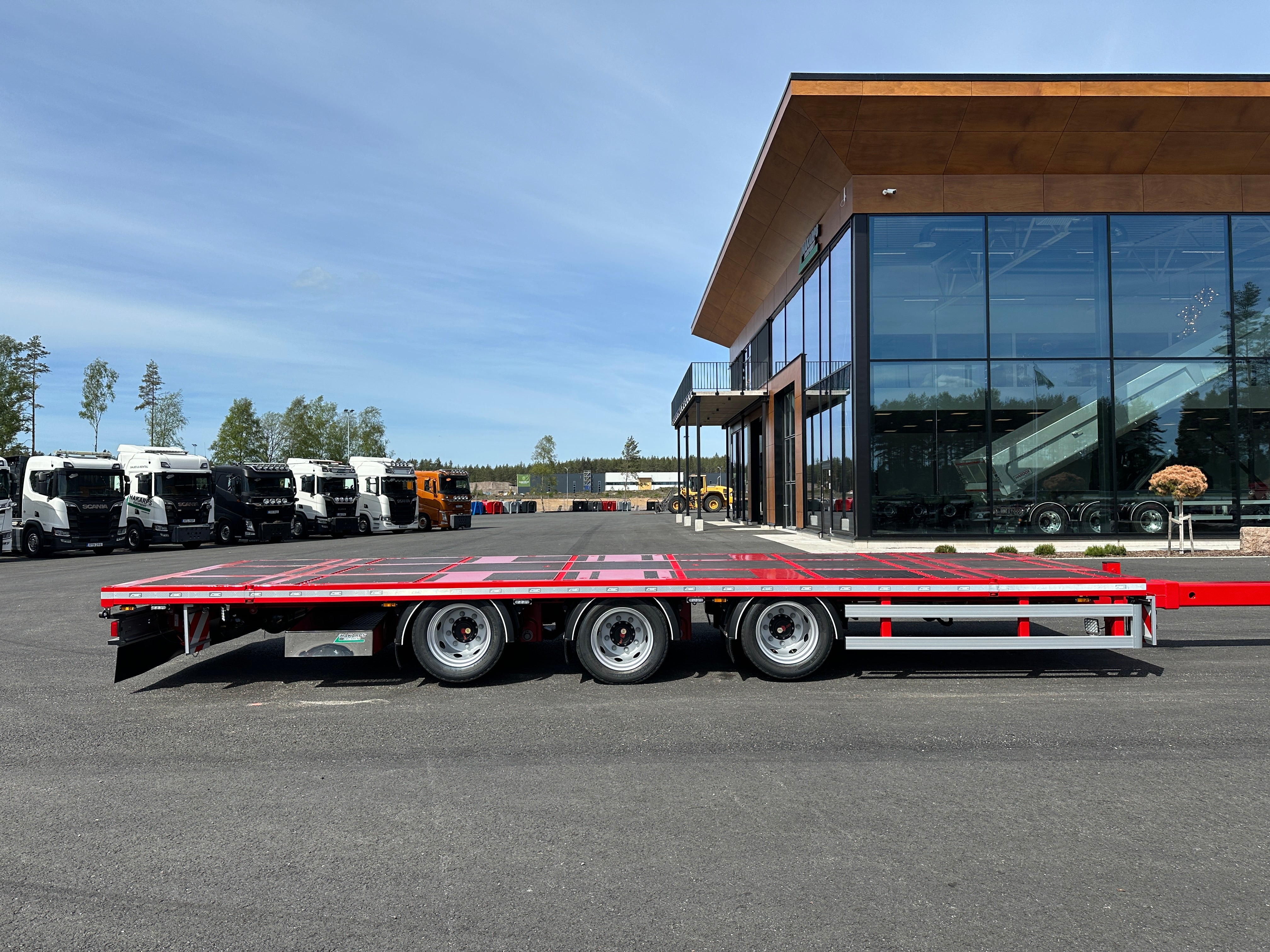 3 axlad 24 tons bodkärra 880mm lasthöjd