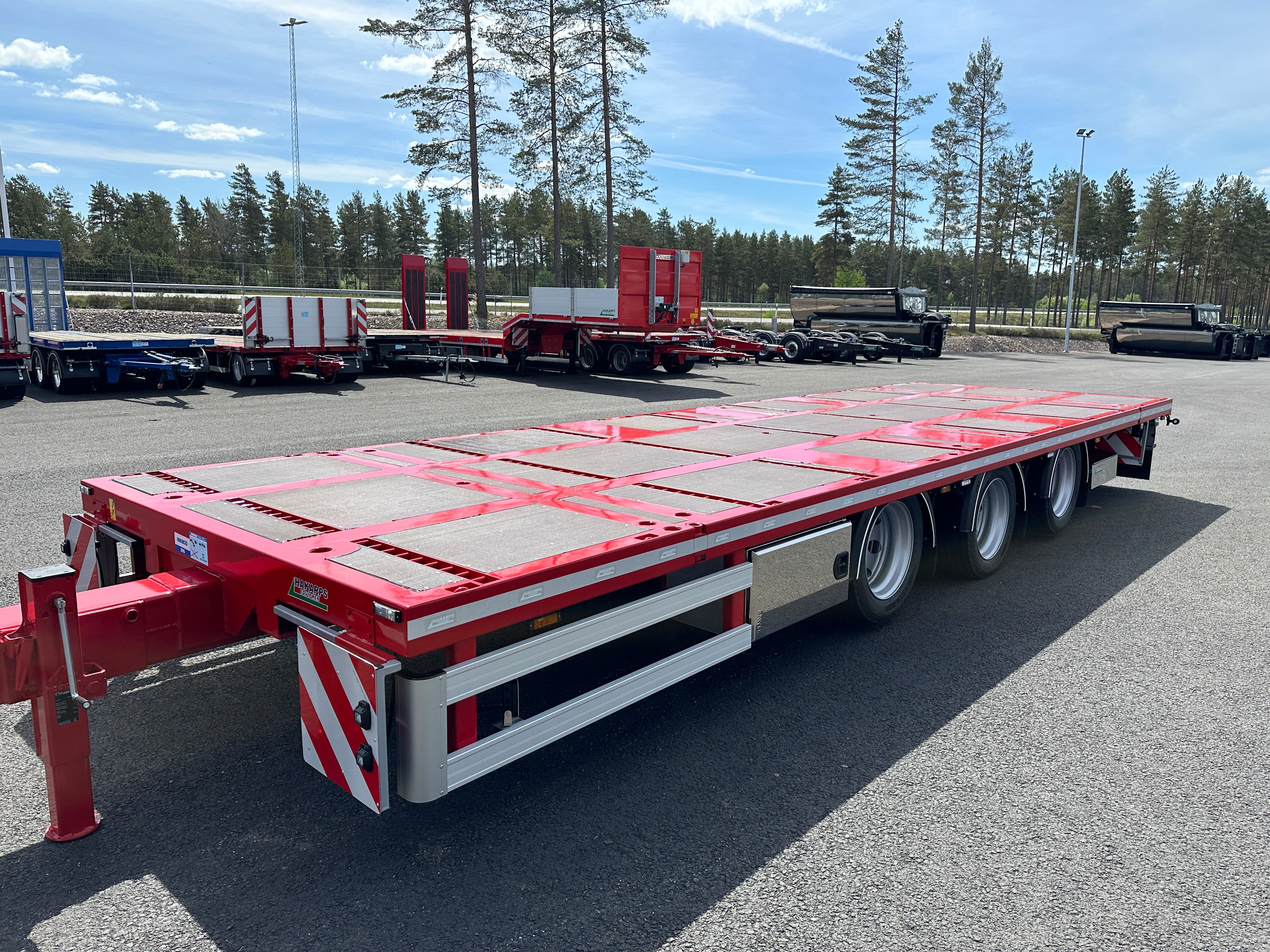 3 axlad 24 tons bodkärra 880mm lasthöjd