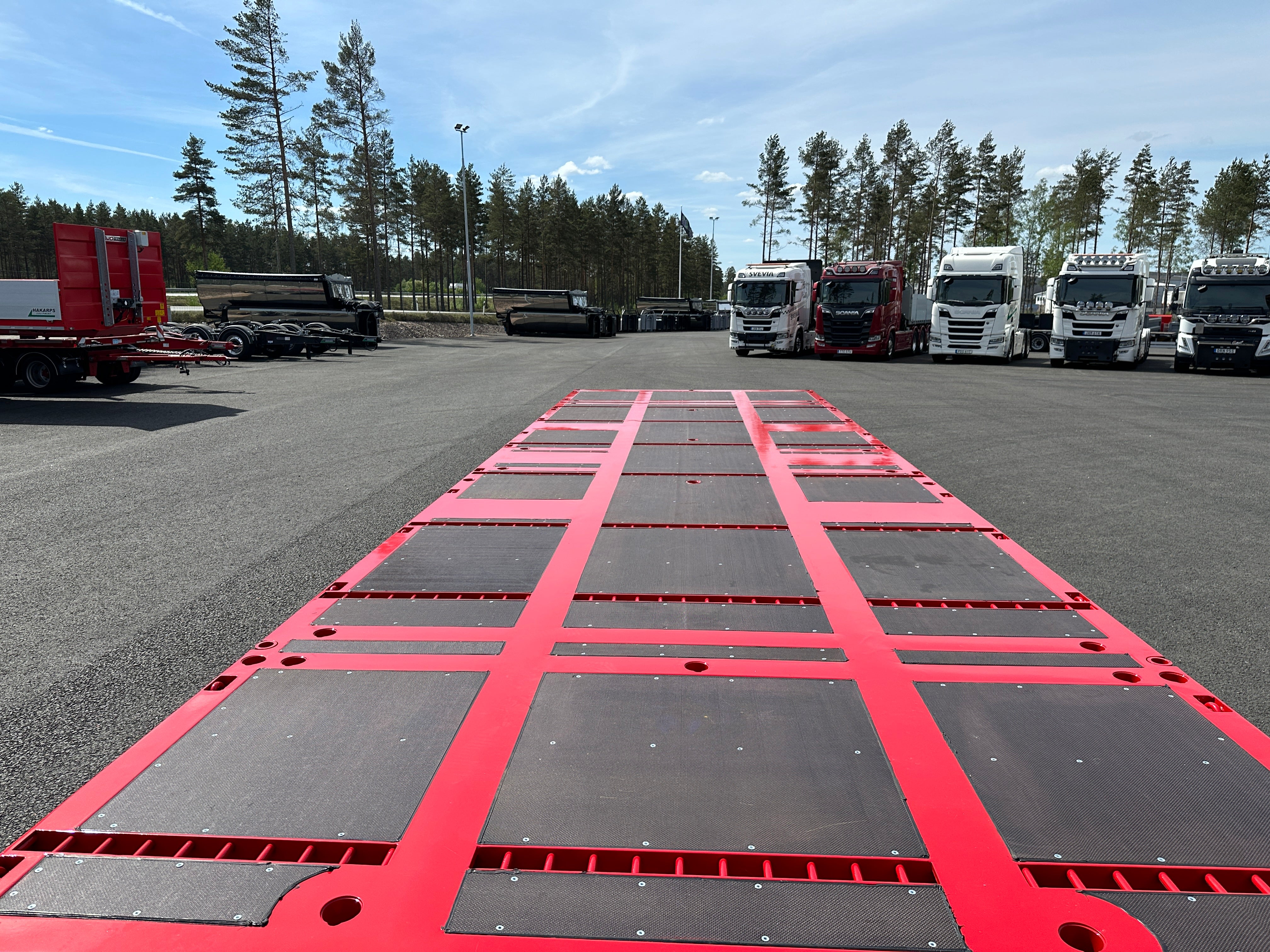 3 axlad 24 tons bodkärra 880mm lasthöjd