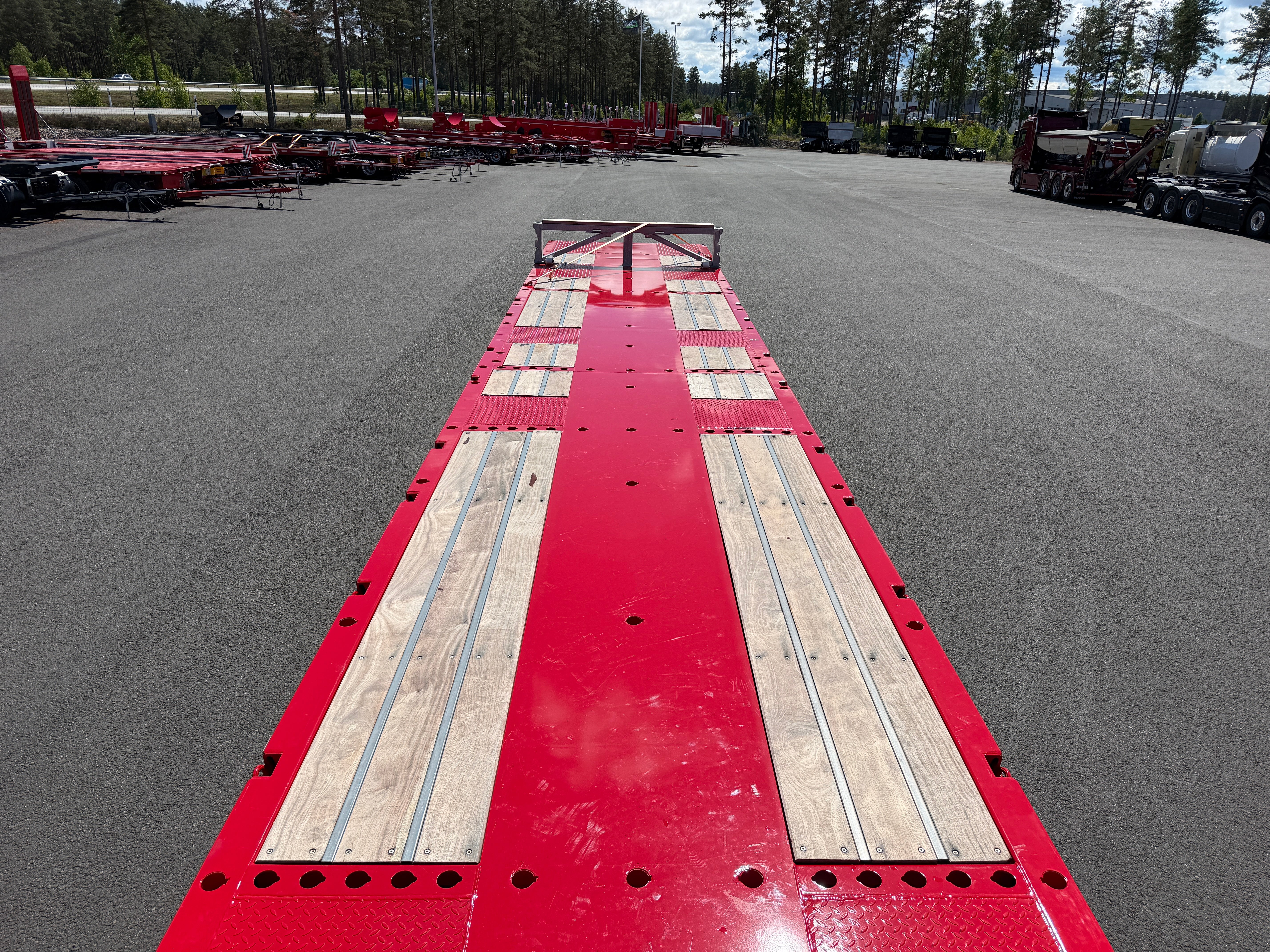 Langendorf 4 axlad 18,4m jumbotrailer med VSE styrning