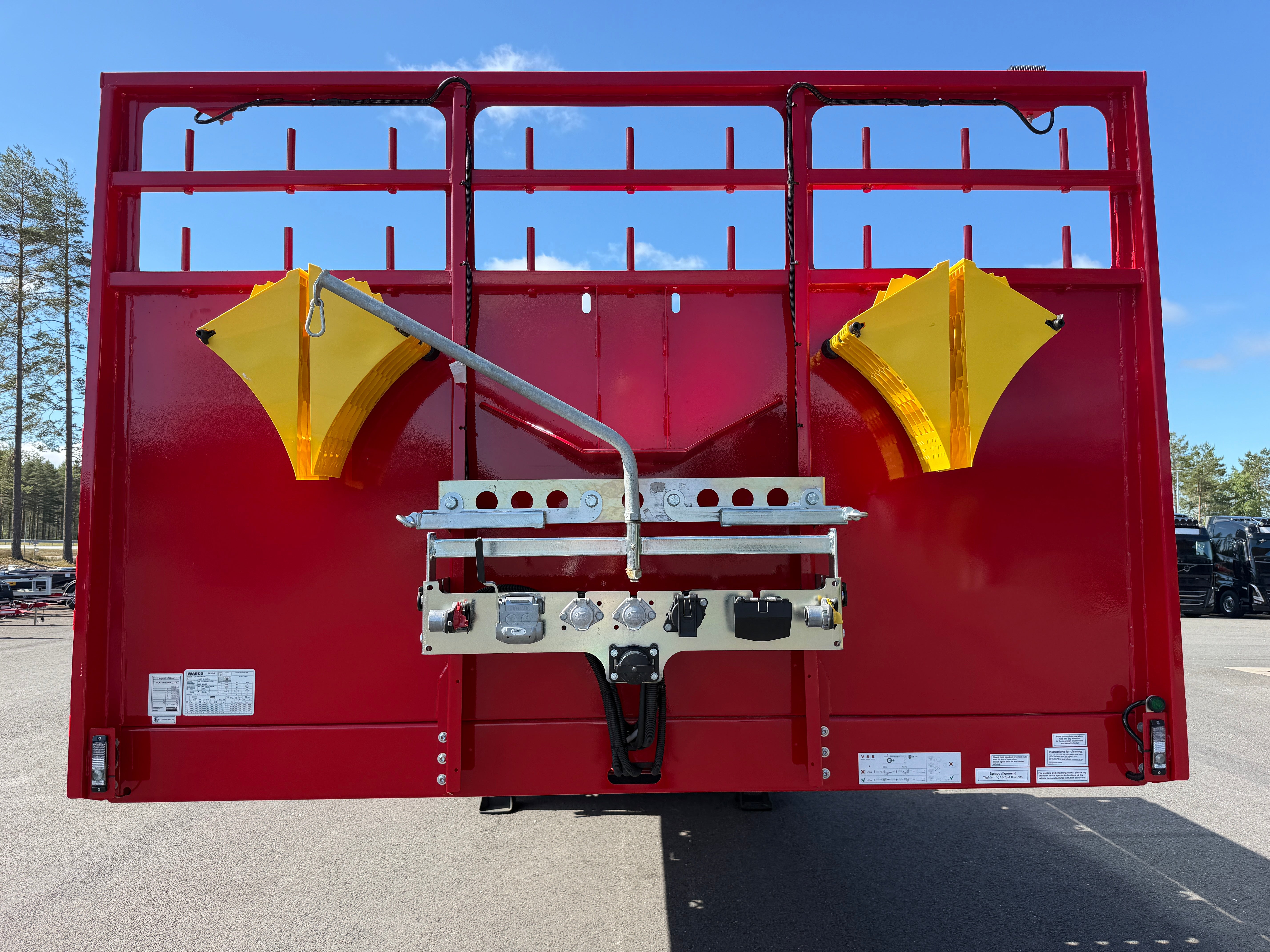 Langendorf 4 axlad 18,4m jumbotrailer med VSE styrning