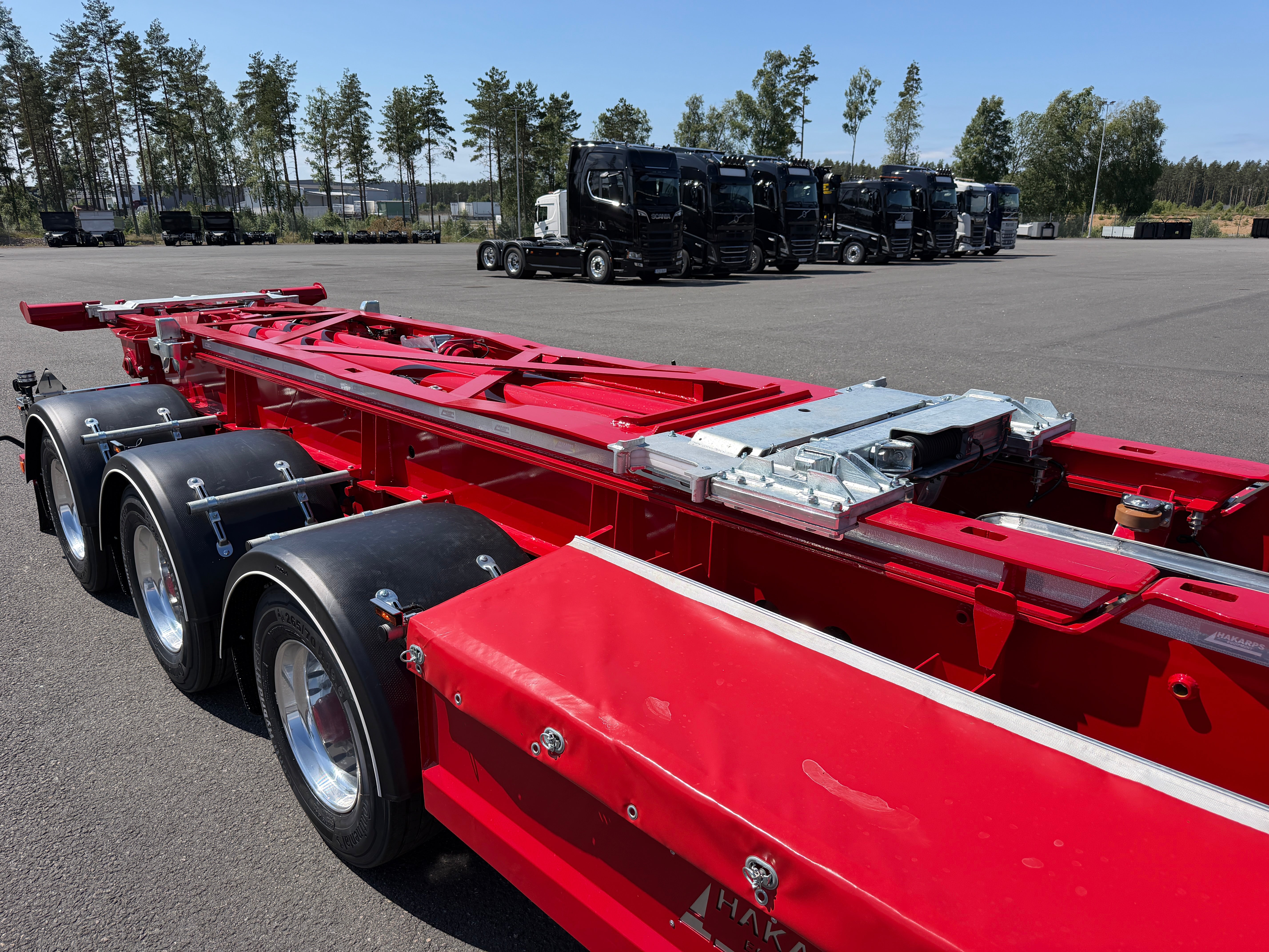 5 axlad 42 tons lastväxlarvagn 2 flak med skjutkolv + tipp