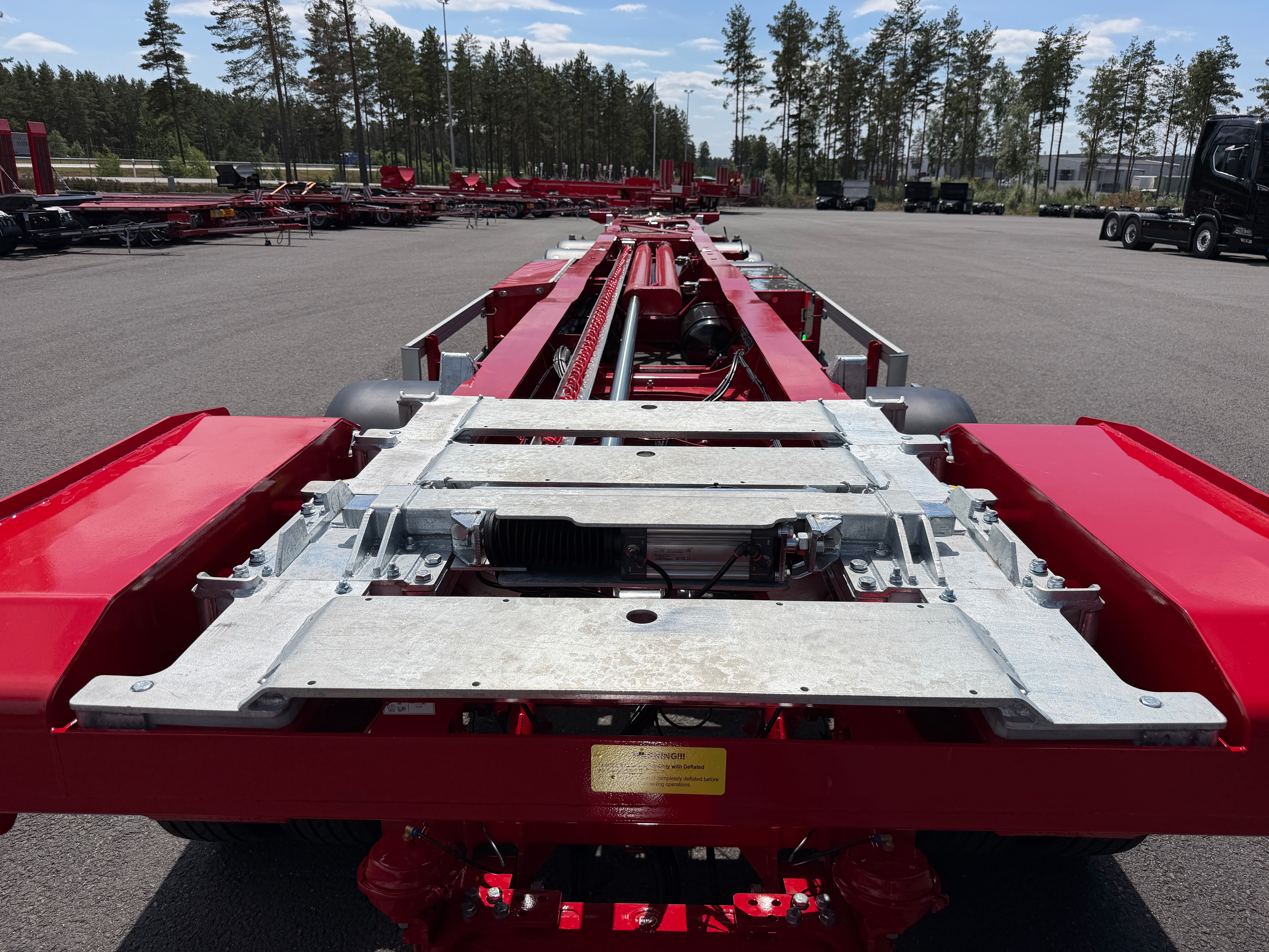 5 axlad 42 tons lastväxlarvagn 2 flak med skjutkolv + tipp