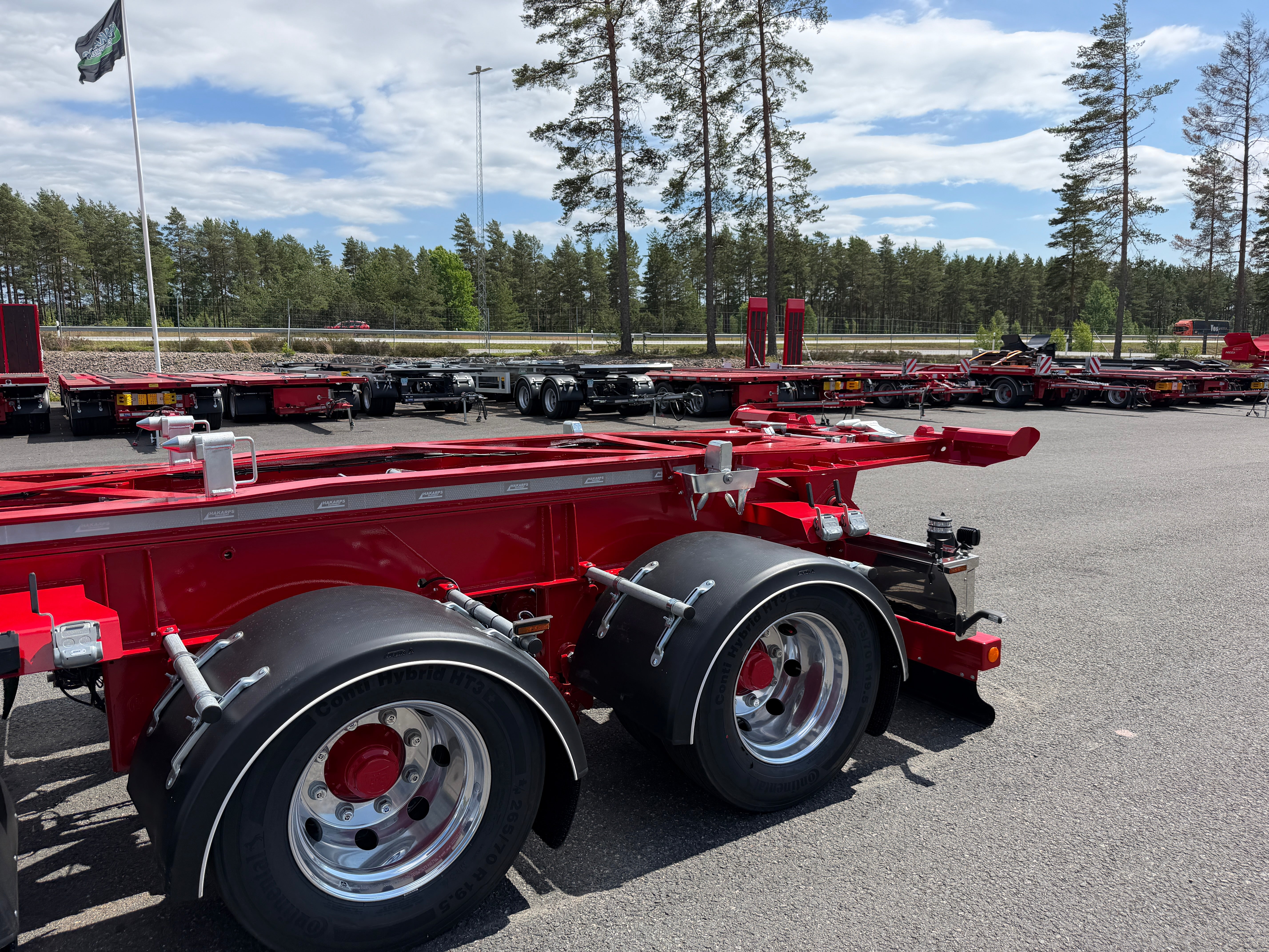 5 axlad 42 tons lastväxlarvagn 2 flak med skjutkolv + tipp