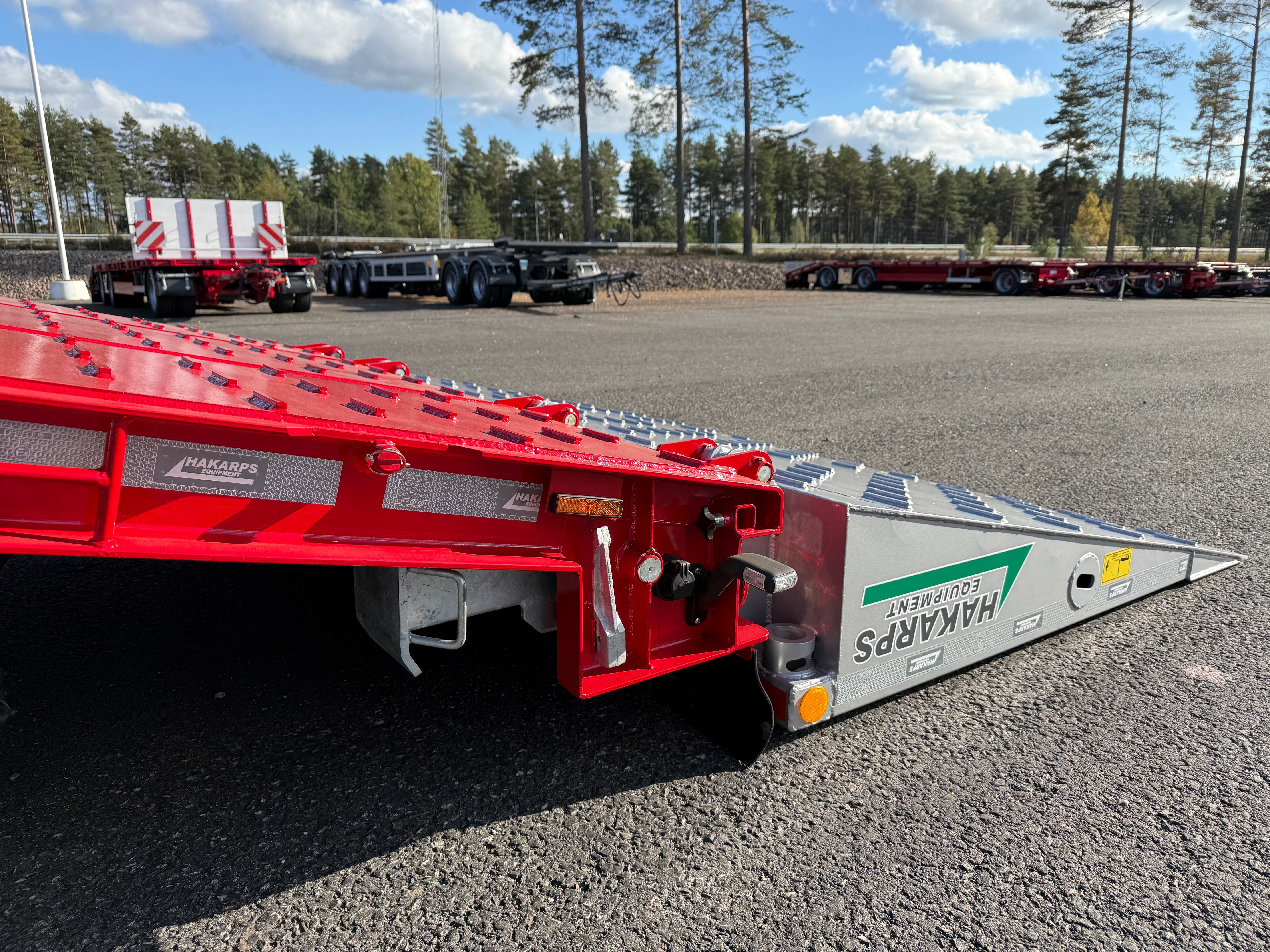 4 axlad 38 tons bodvagn 910mm hög, 10.500mm flakyta
