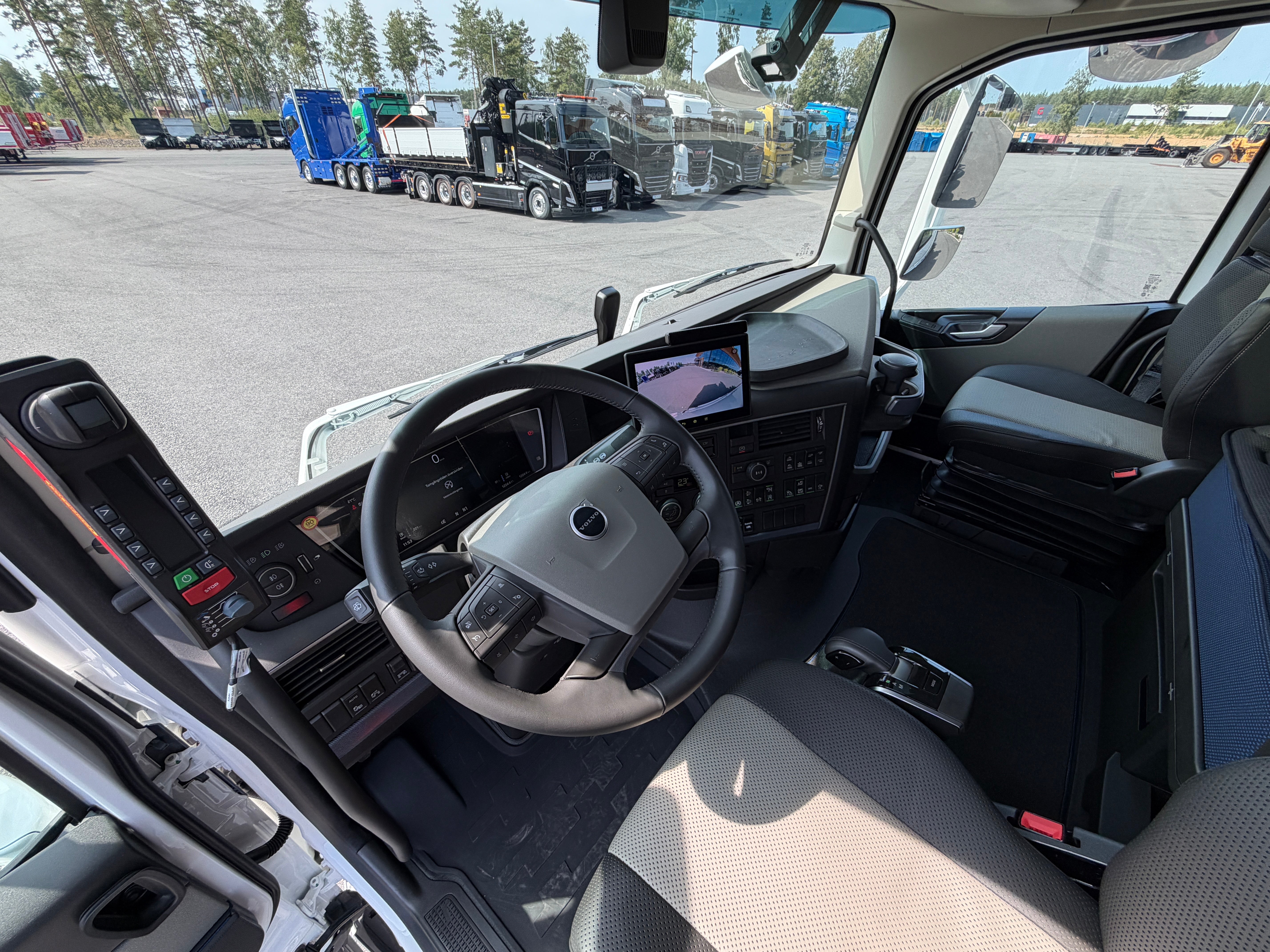 Volvo FH13 500 tridem kranväxlare Palfinger PK42002 SH + jibb