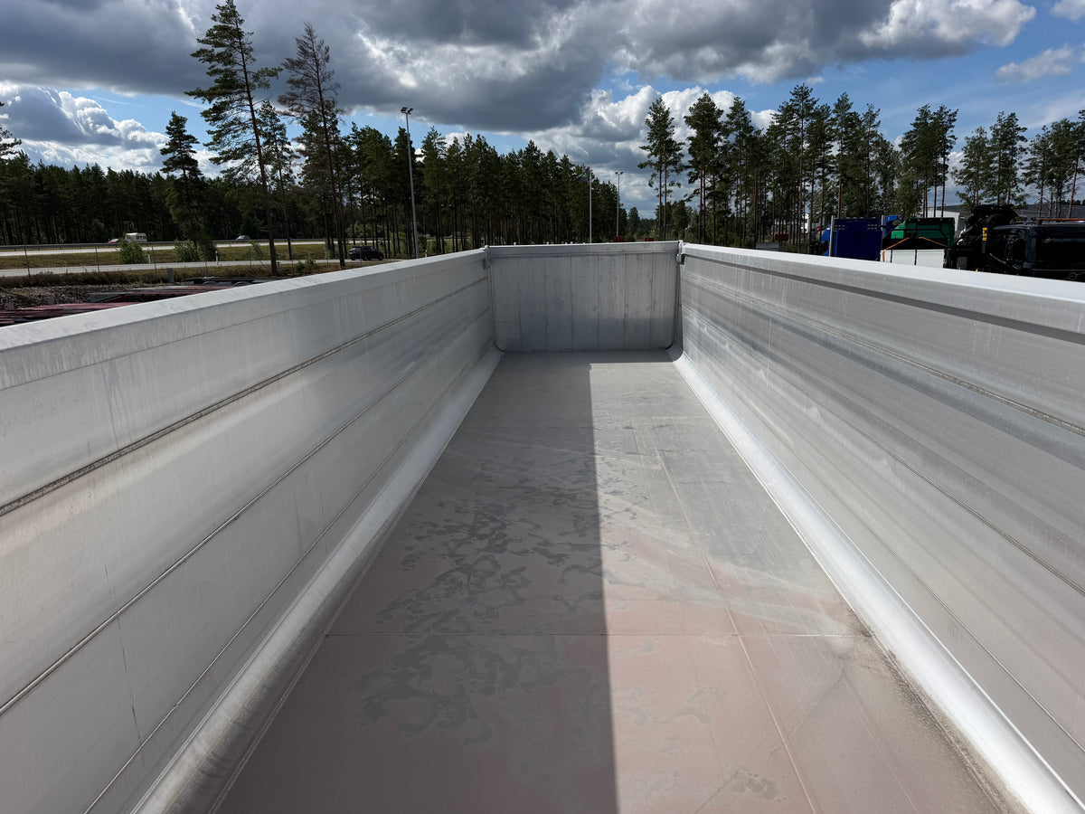 Benalu 5 axlad 42 tons tippvagn med dubbelmontage