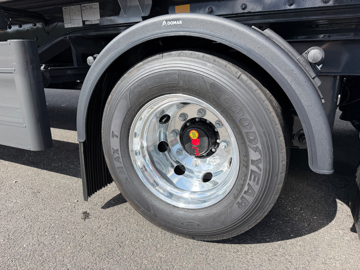 Benalu 5 axlad 42 tons tippvagn med dubbelmontage
