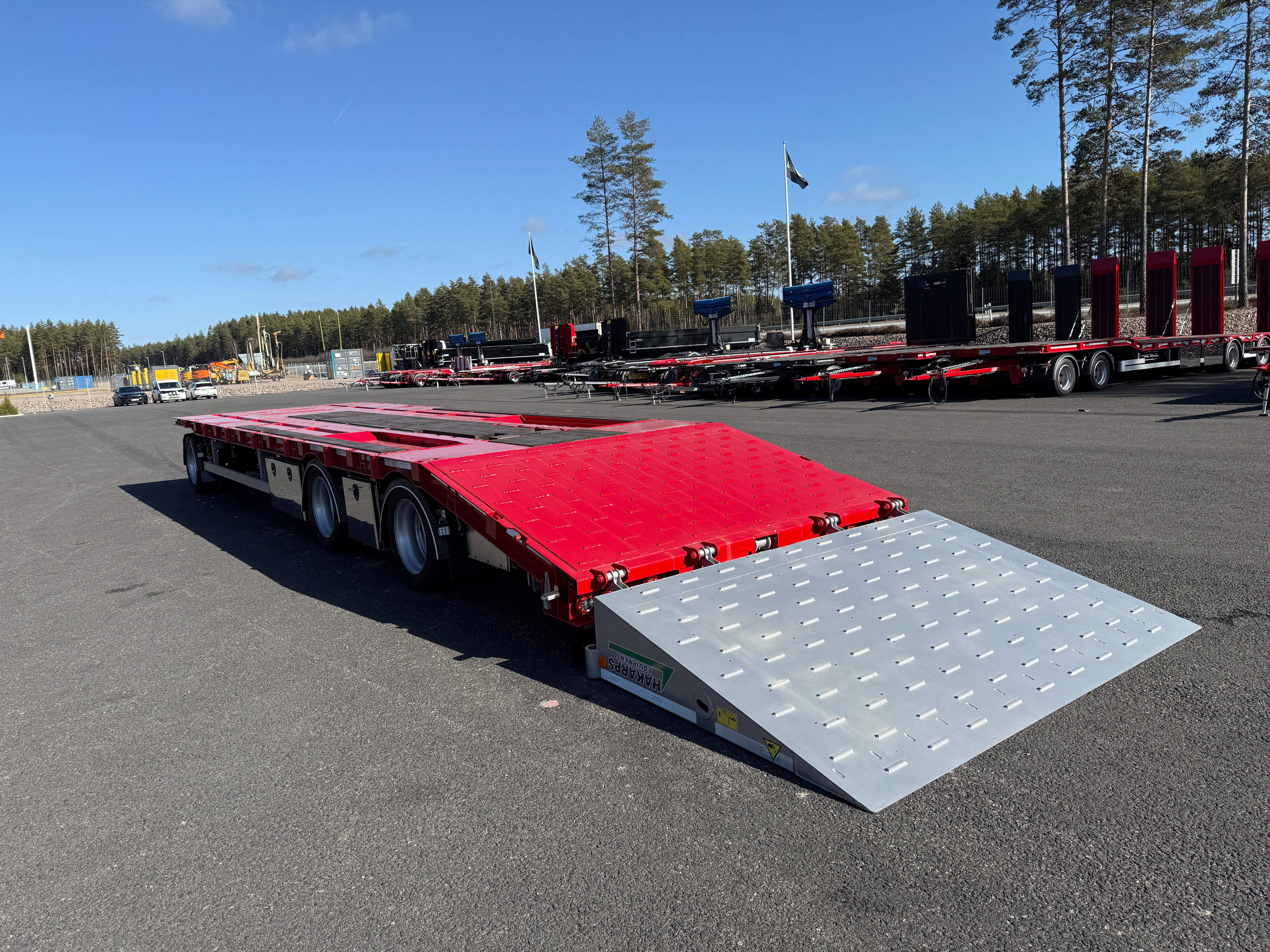 3 axlad 30 tons kombivagn för 1 flak