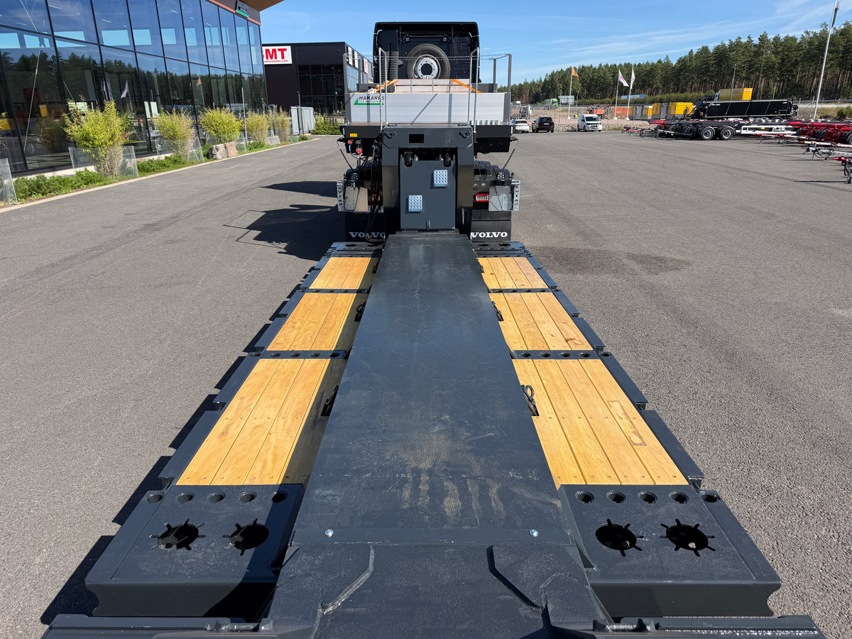 4 axlad ROJO maskintrailer avbröstningsbar svanhals med trumbon