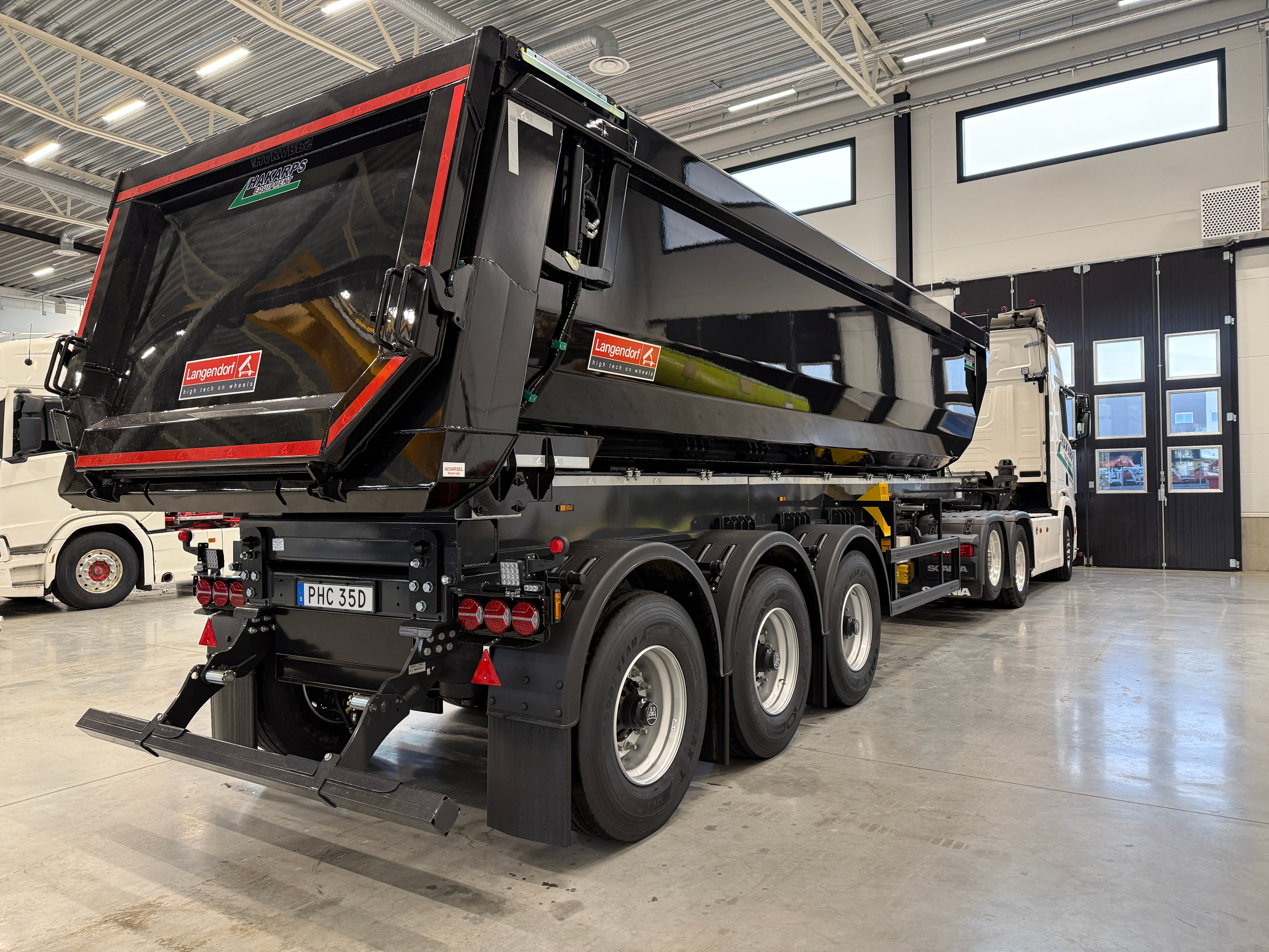 3 axlad Langendorf - Tipptrailer med skjutbar trippel