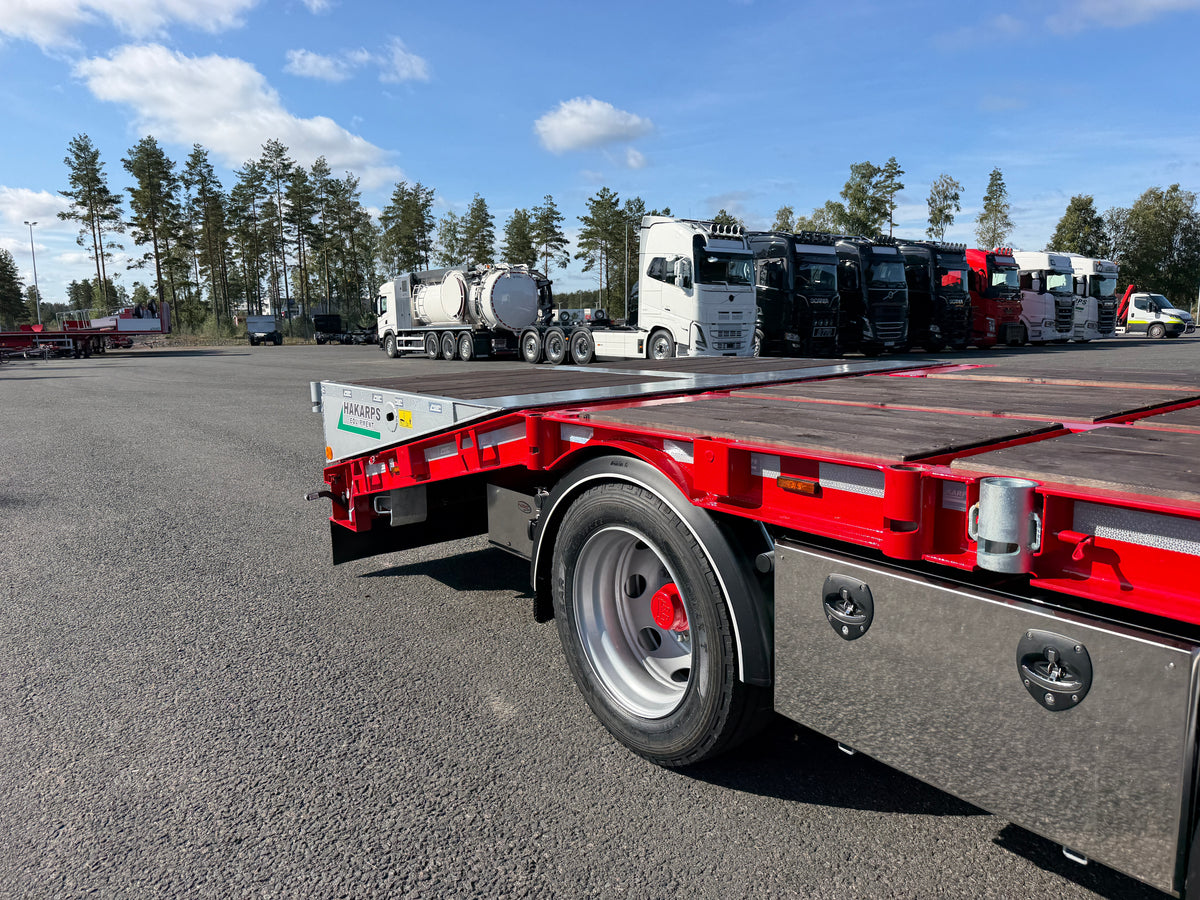 4 axlad 38 tons bodvagn 920mm hög, 10.500mm flakyta
