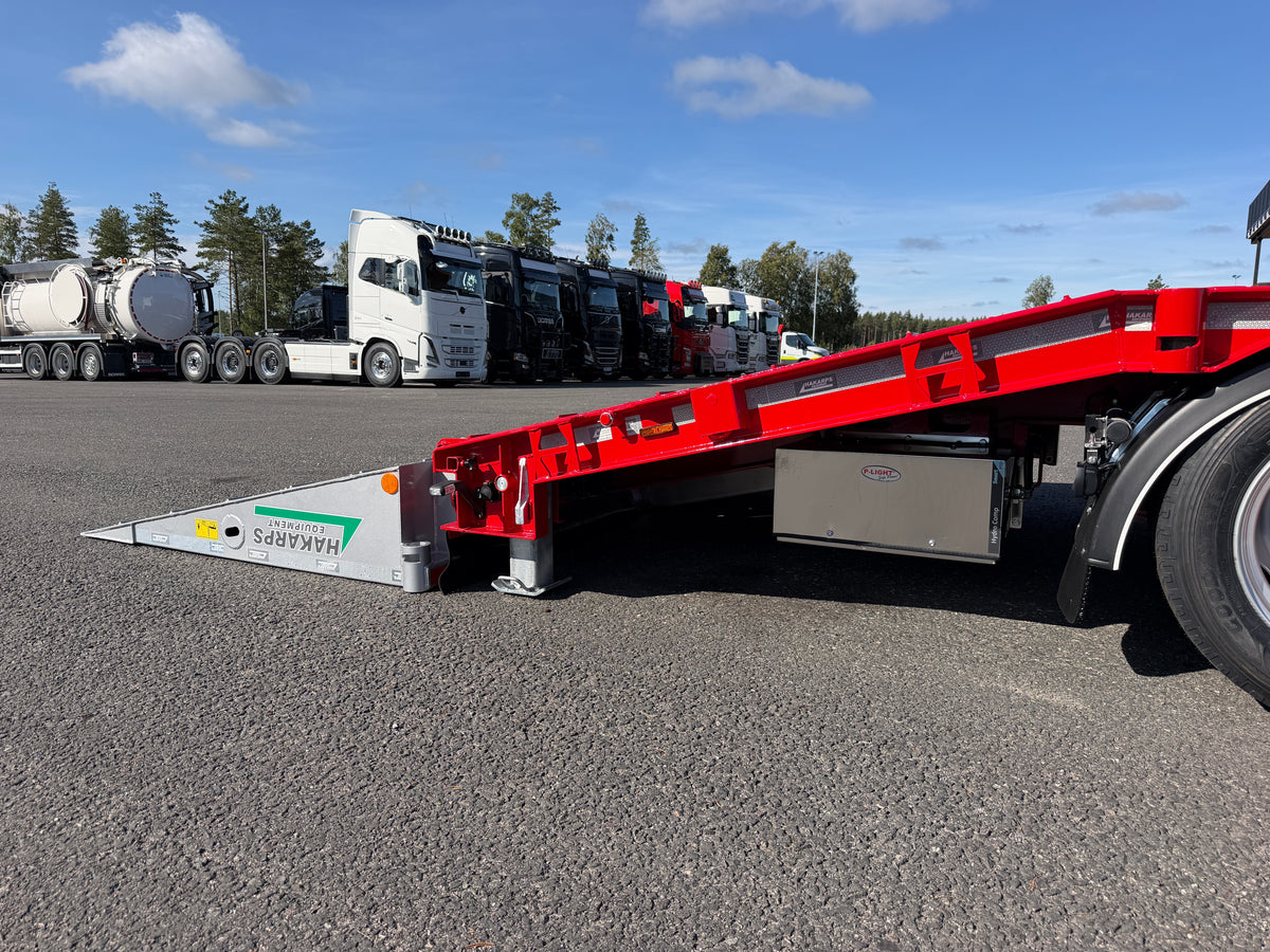4 axlad 38 tons bodvagn 920mm hög, 10.500mm flakyta