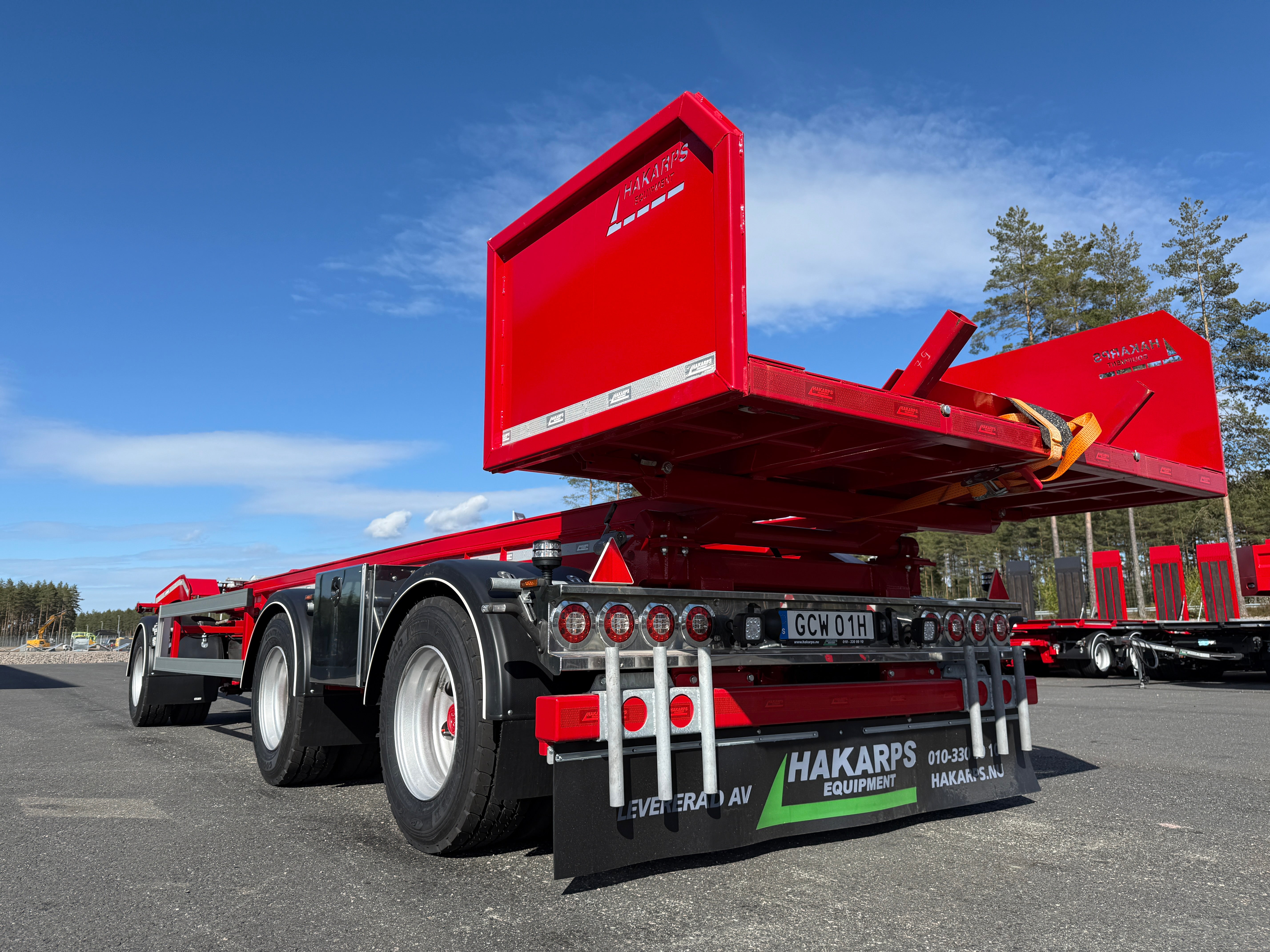 3 axlad 30 tons lastväxlarvagn med tipp och glider
