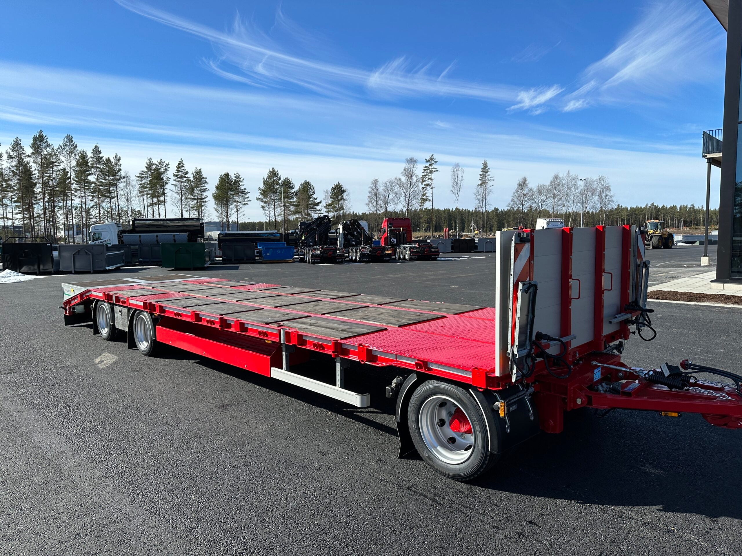 3 axlad 30 tons bodvagn 910mm hög, 10.500mm flakyta