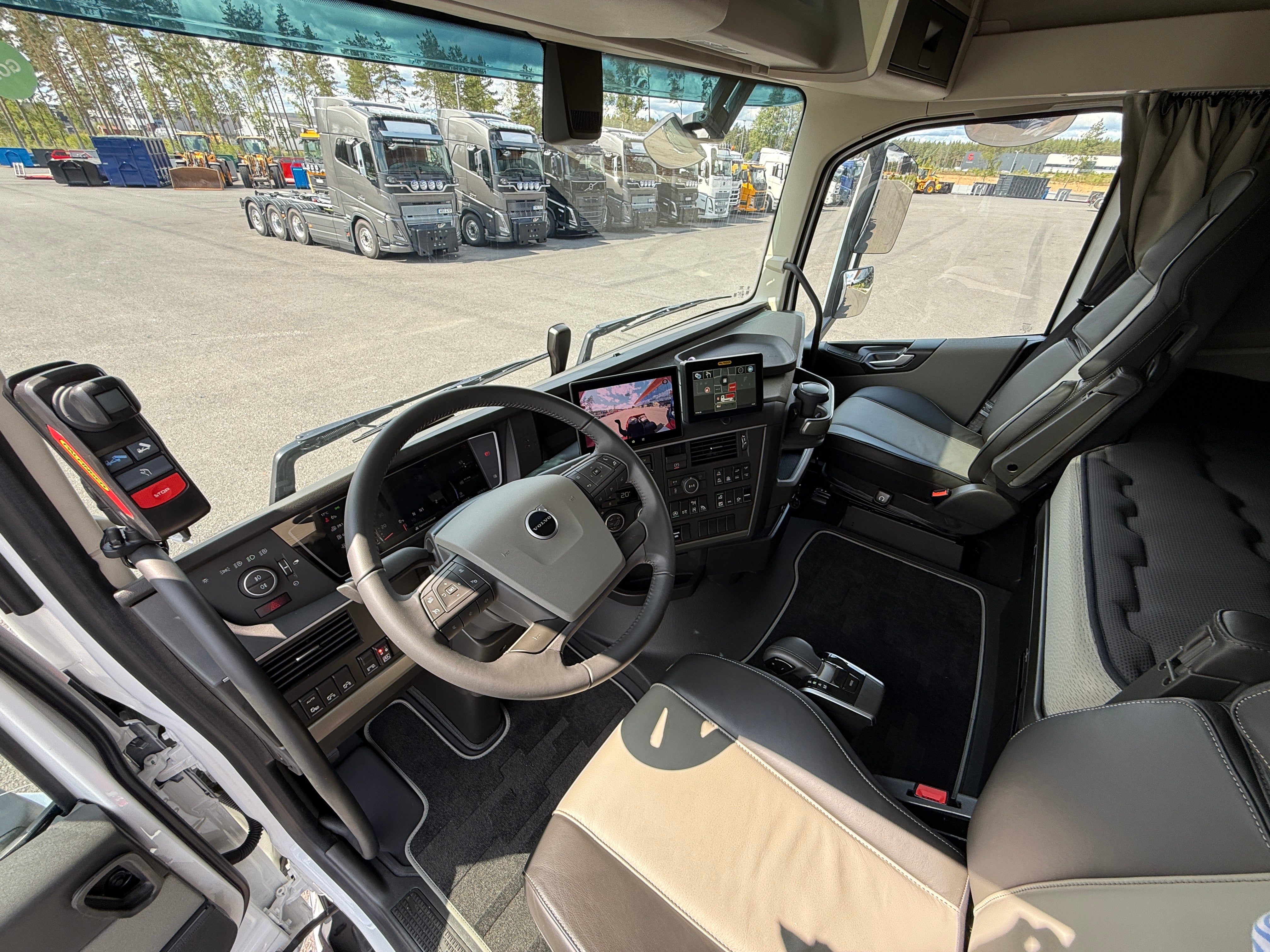 Volvo FH13 500 tridem kranväxlare Palfinger PK42002 SH + jibb