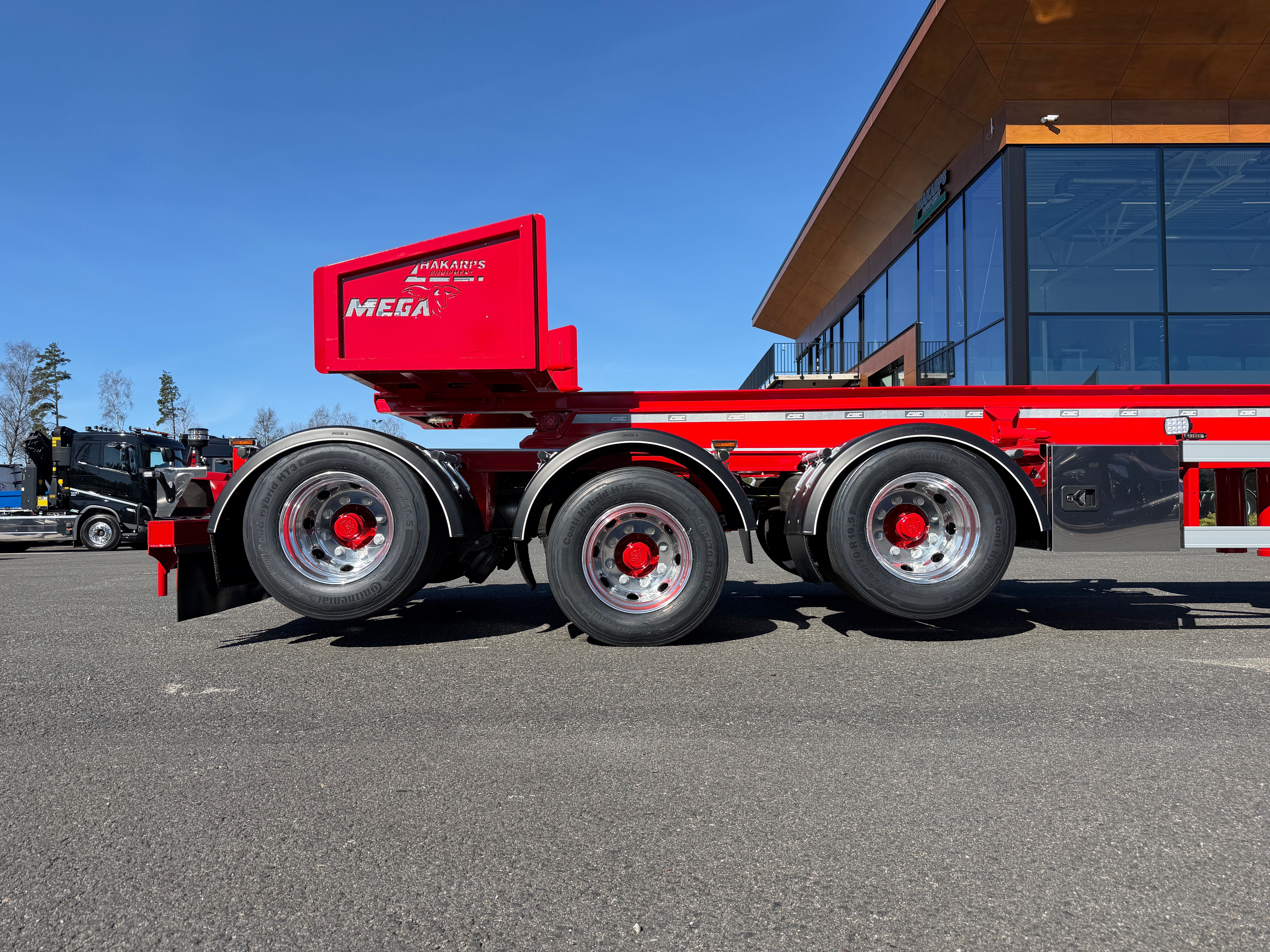5 axlad 42 tons lastväxlarvagn med tipp, skjutbar boggie och flak