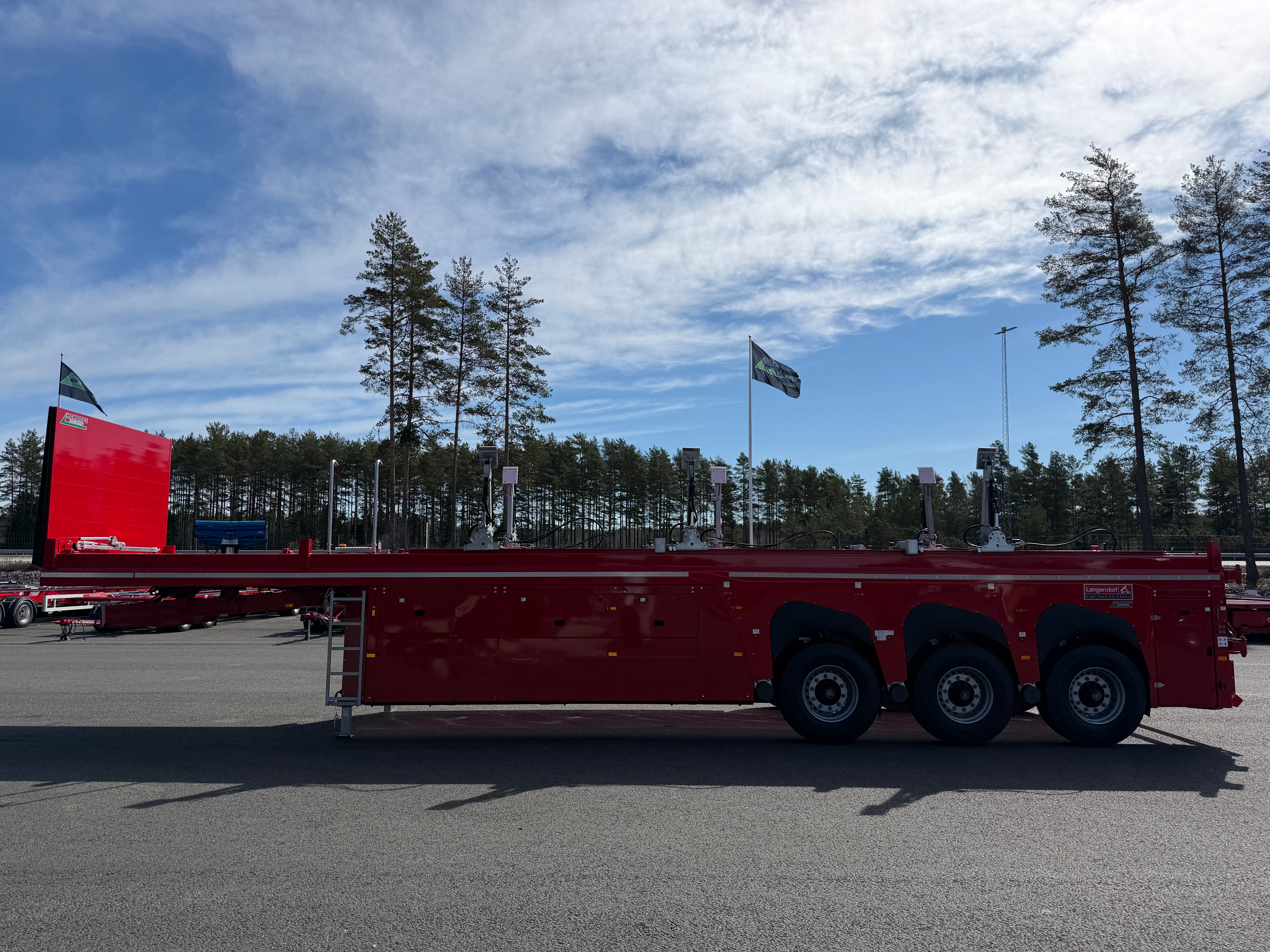 Langendorf 3 axlad bygeltrailer