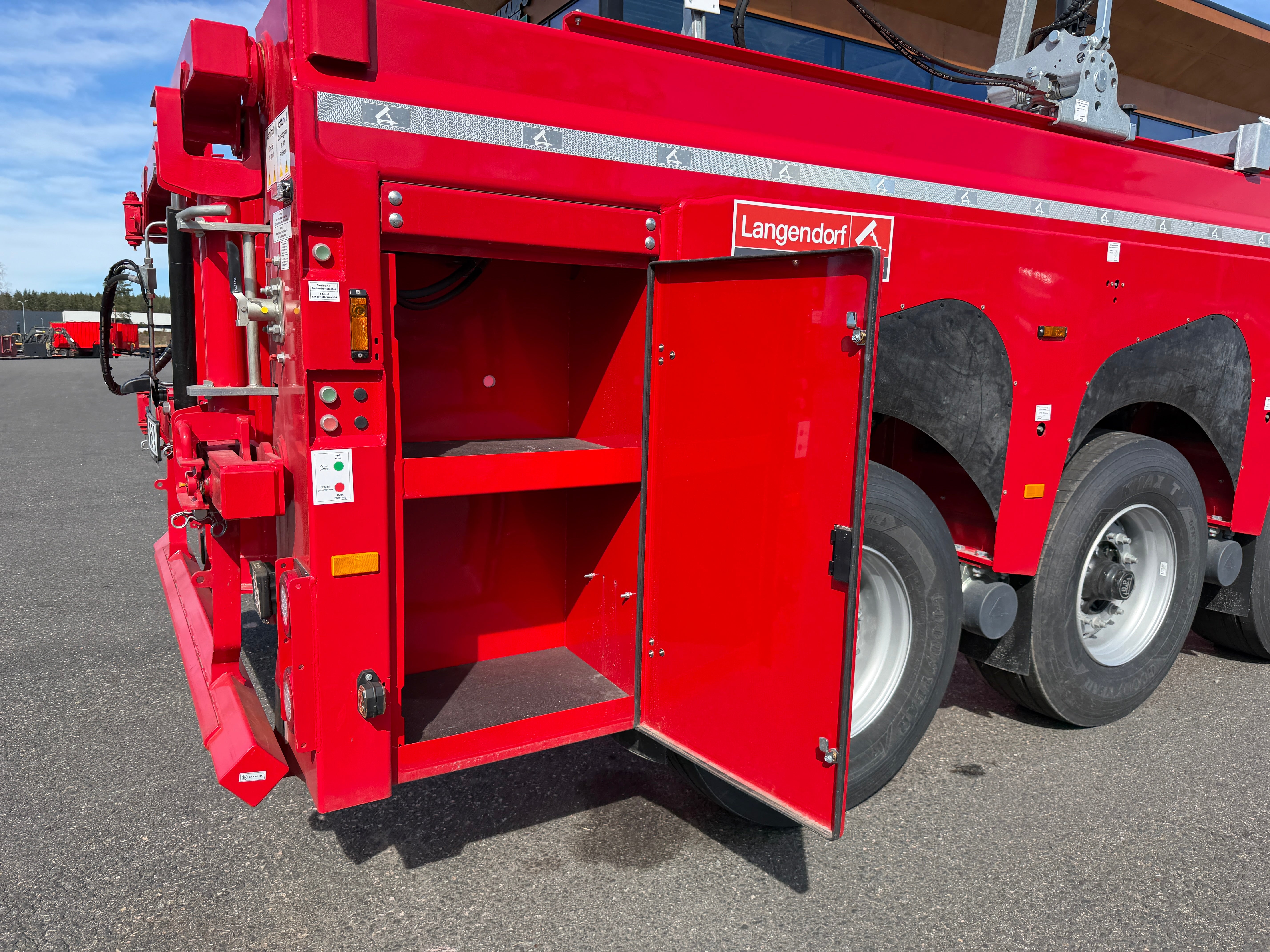 Langendorf 3 axlad bygeltrailer
