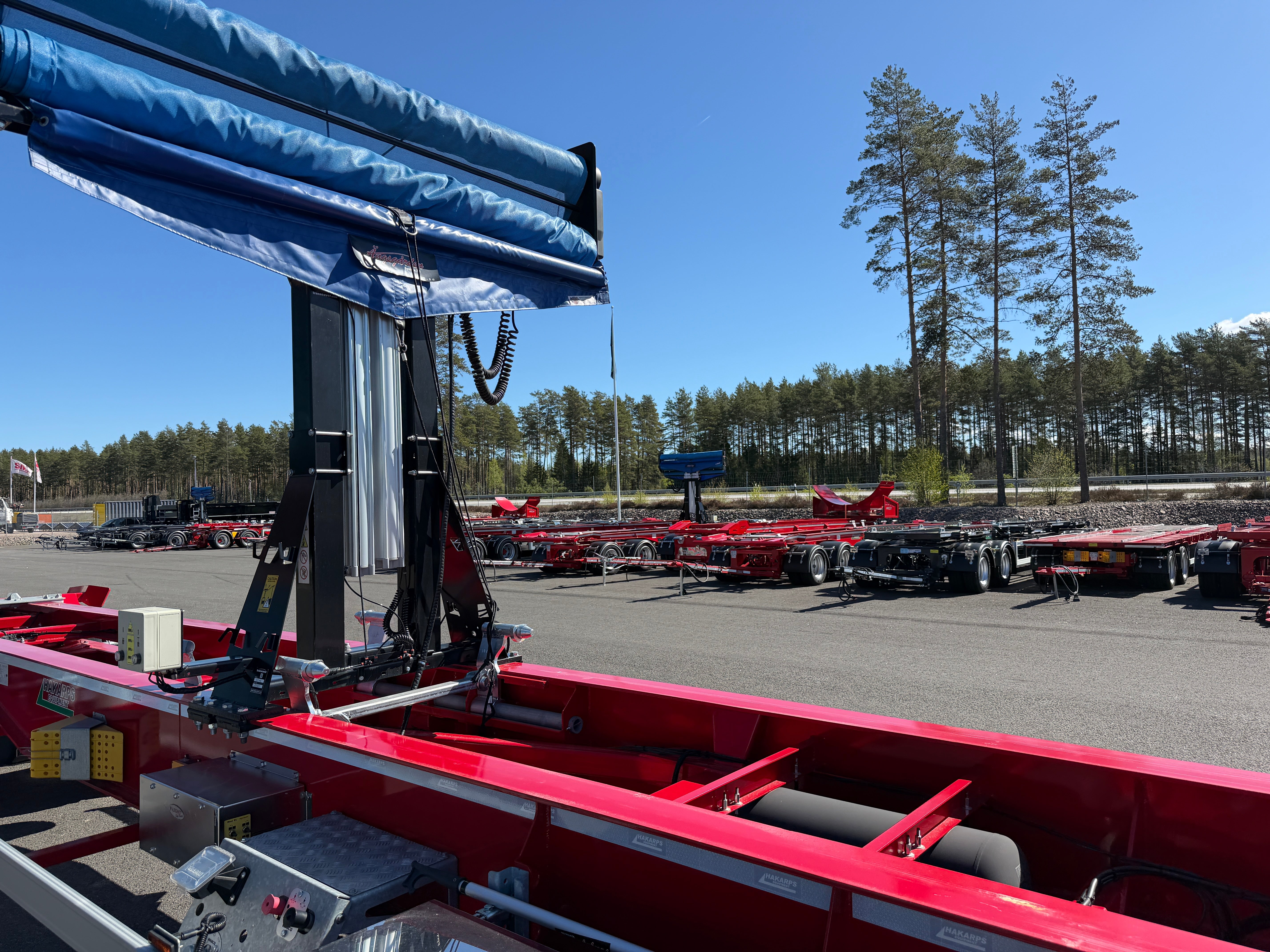 4 axlad 38 tons lastväxlarvagn med HyCover