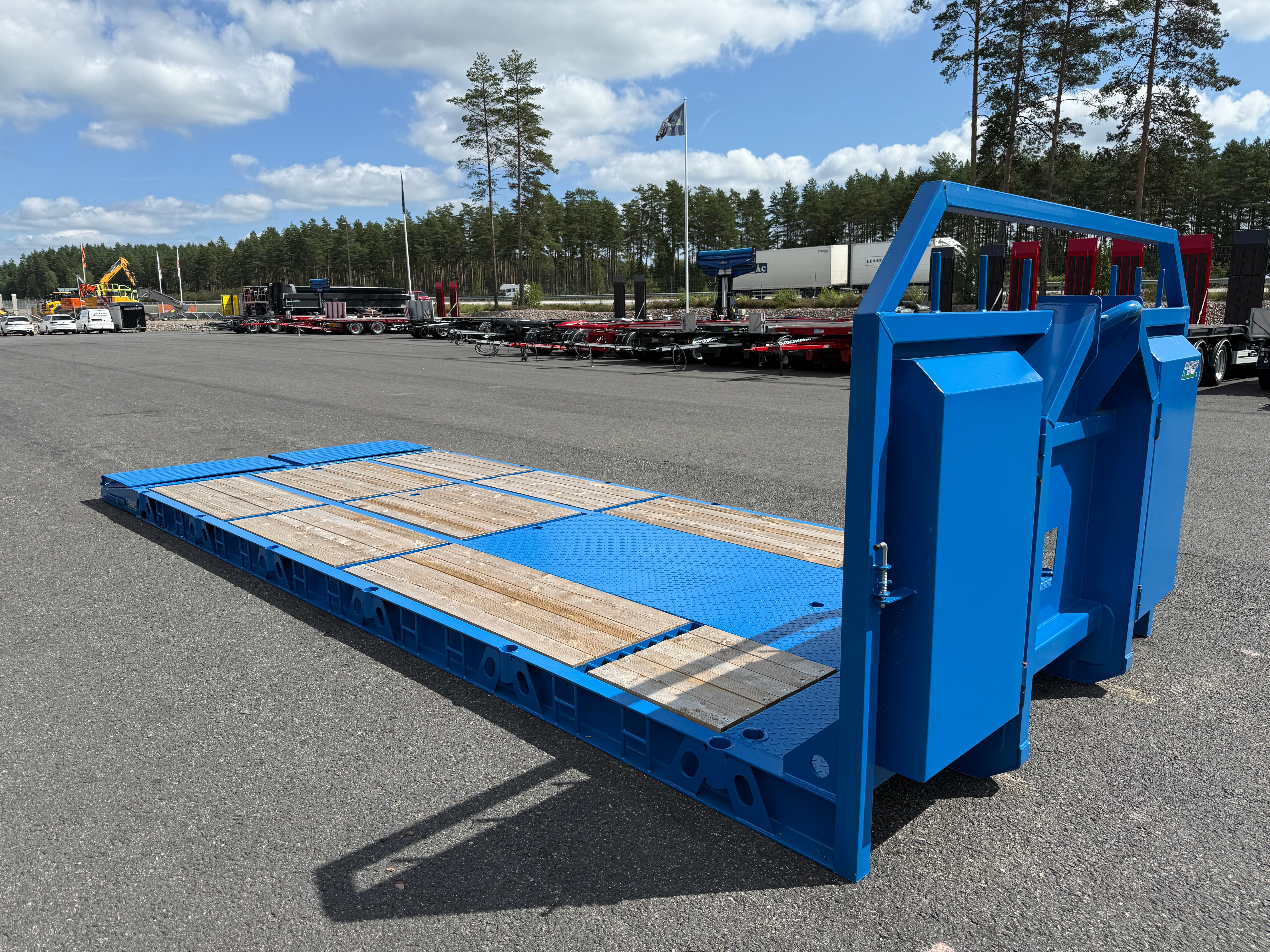 Maskinflak med stegar och sandwich ramp