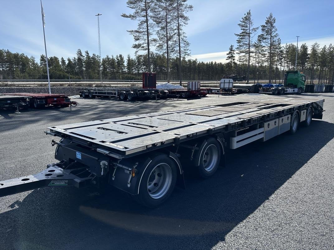 4 axlad 38 tons kombivagn för 1 flak, 960mm hög 11.000mm