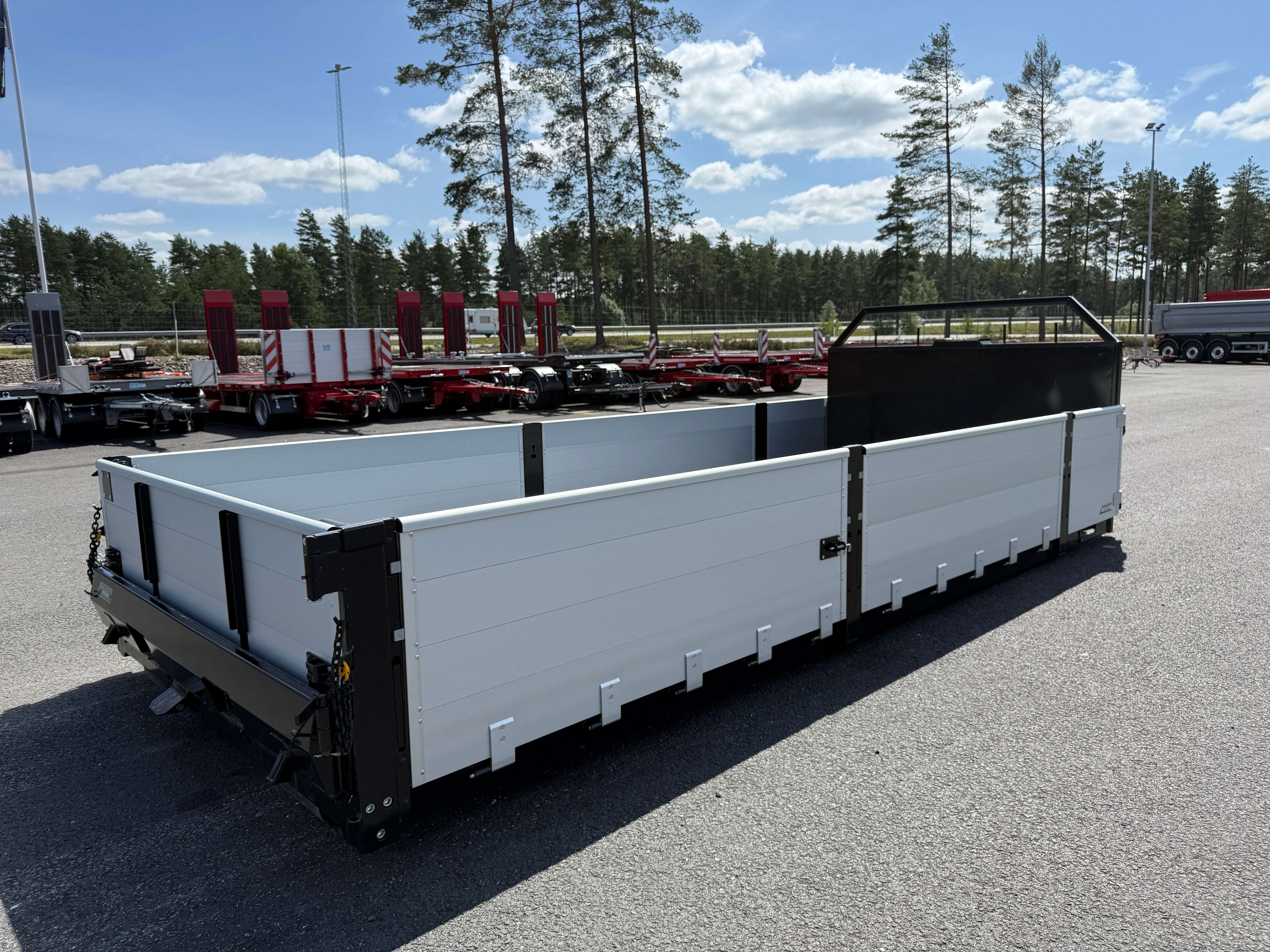 Lastväxlarflak med alulämmar grusförstärkt 6.000mm