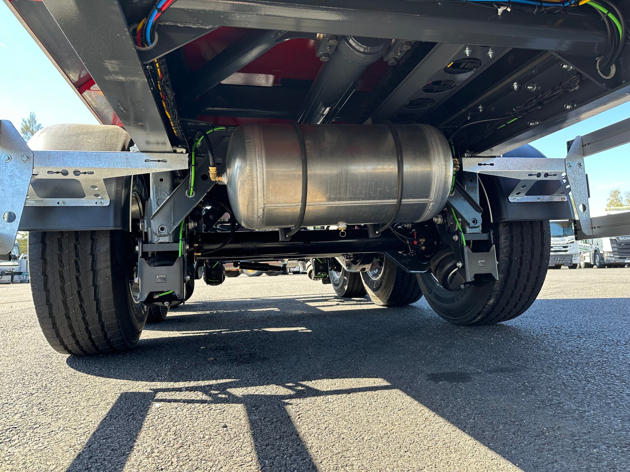 3 axlad ROJO - Tipptrailer med skjutbar trippel