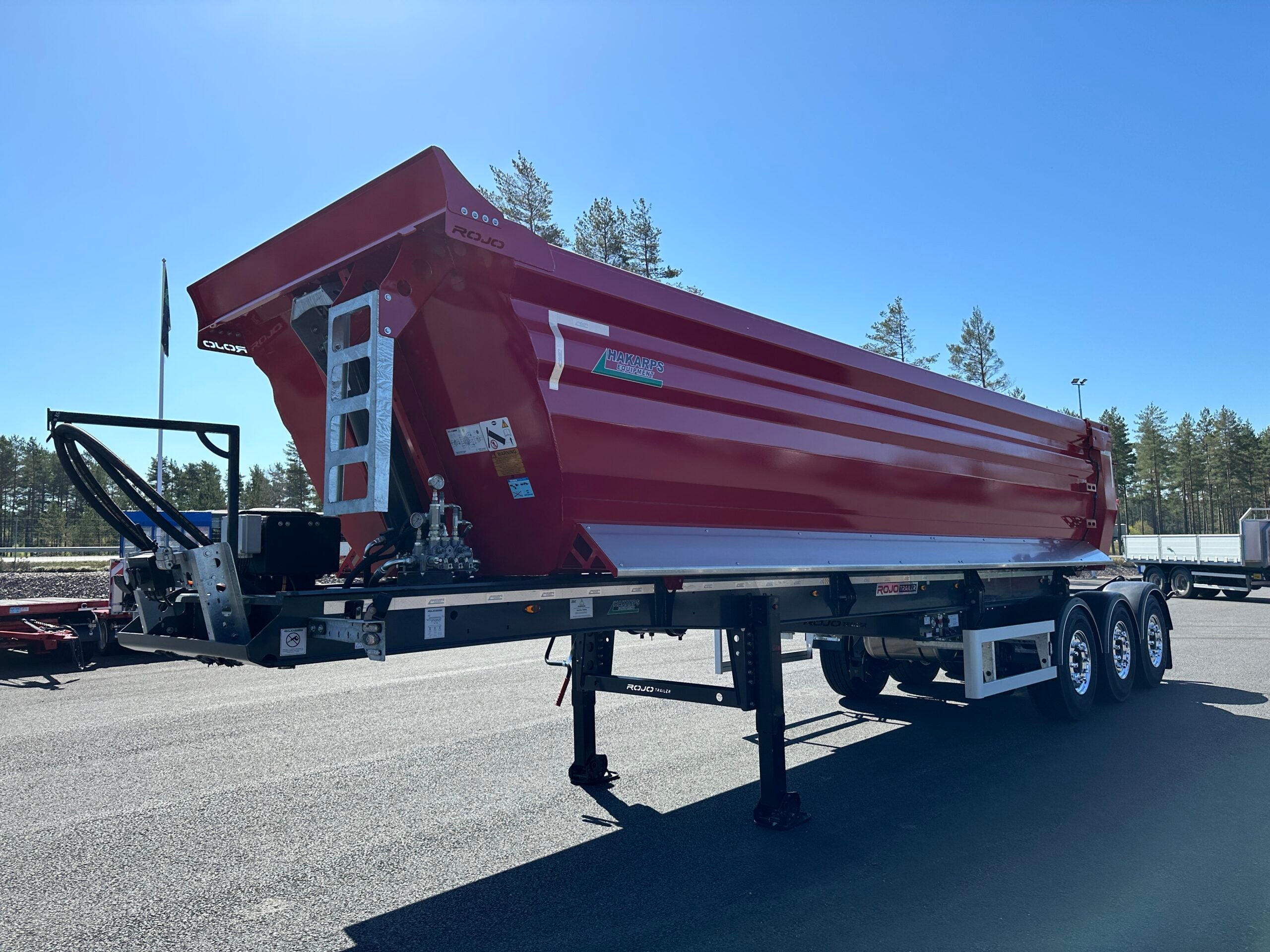 3 axlad ROJO - Tipptrailer med skjutbar trippel