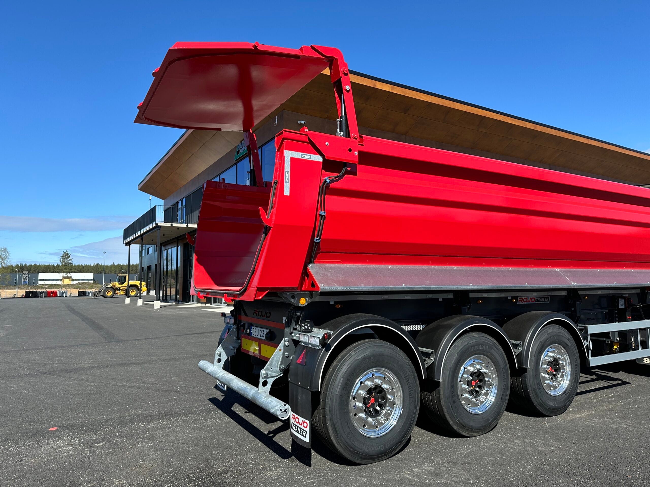 3 axlad ROJO - Tipptrailer med skjutbar trippel