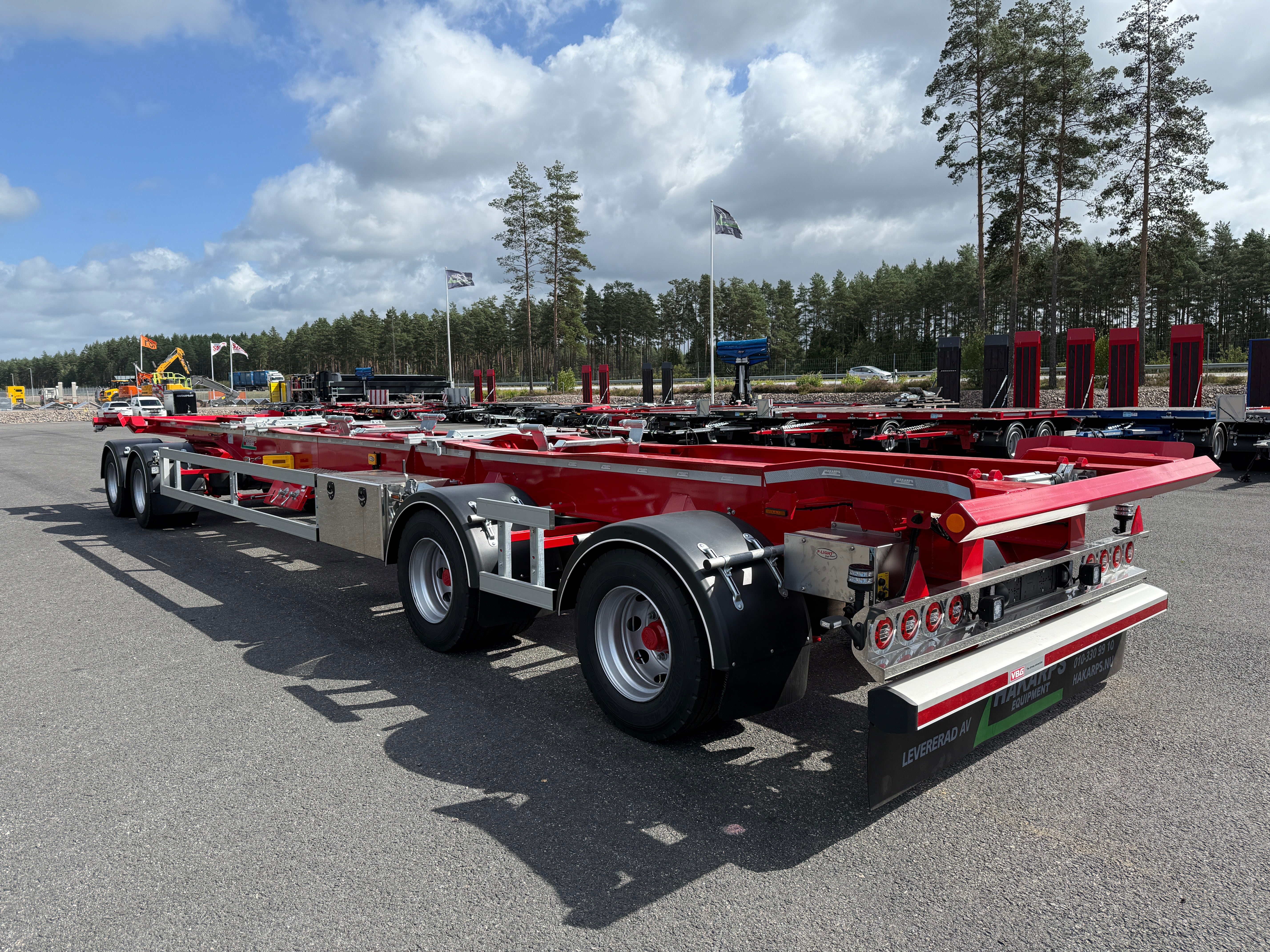4 axlad 38 tons lastväxlarvagn med hydraulisk skjutkolv