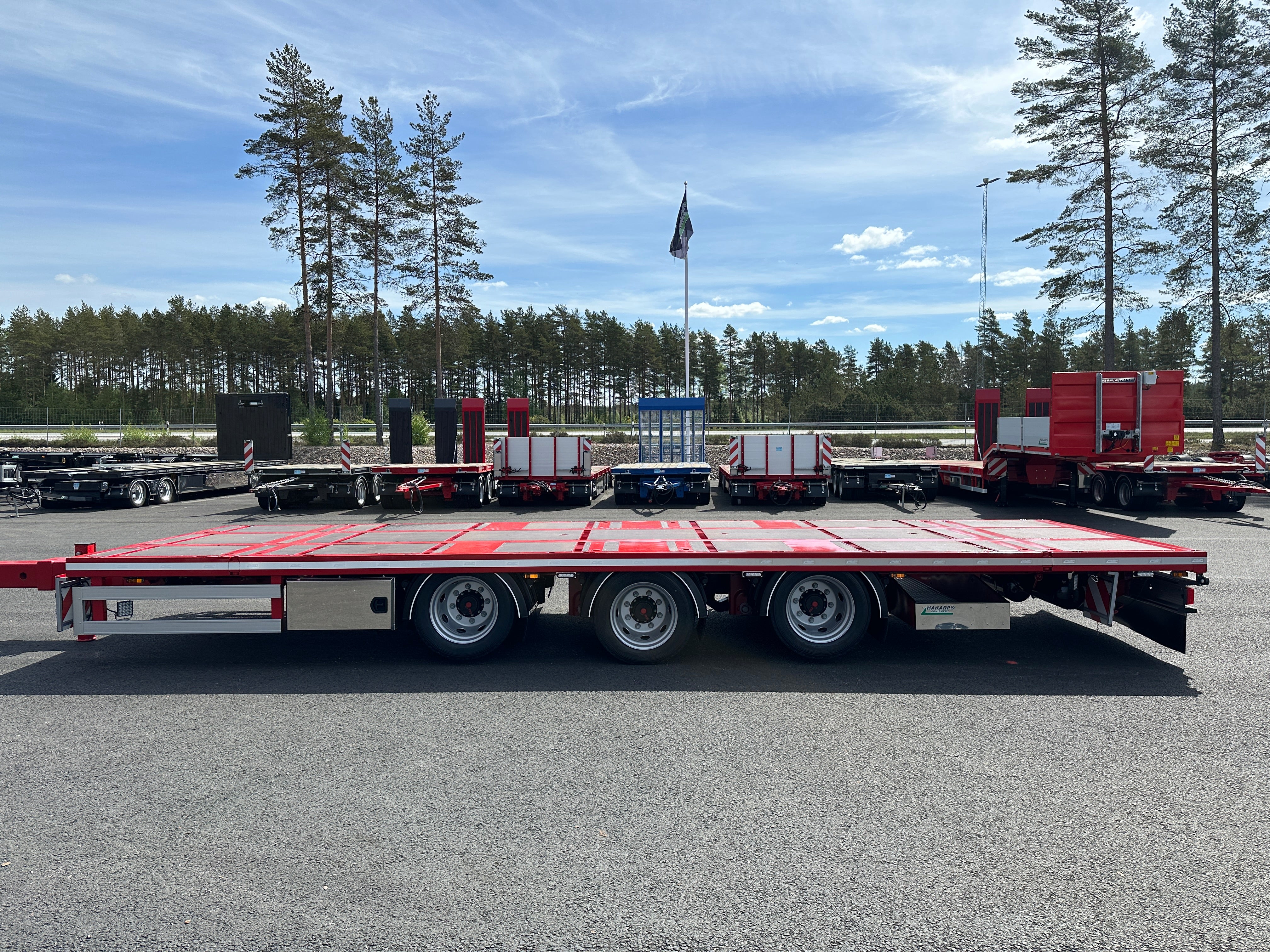 3 axlad 24 tons bodkärra 880mm lasthöjd