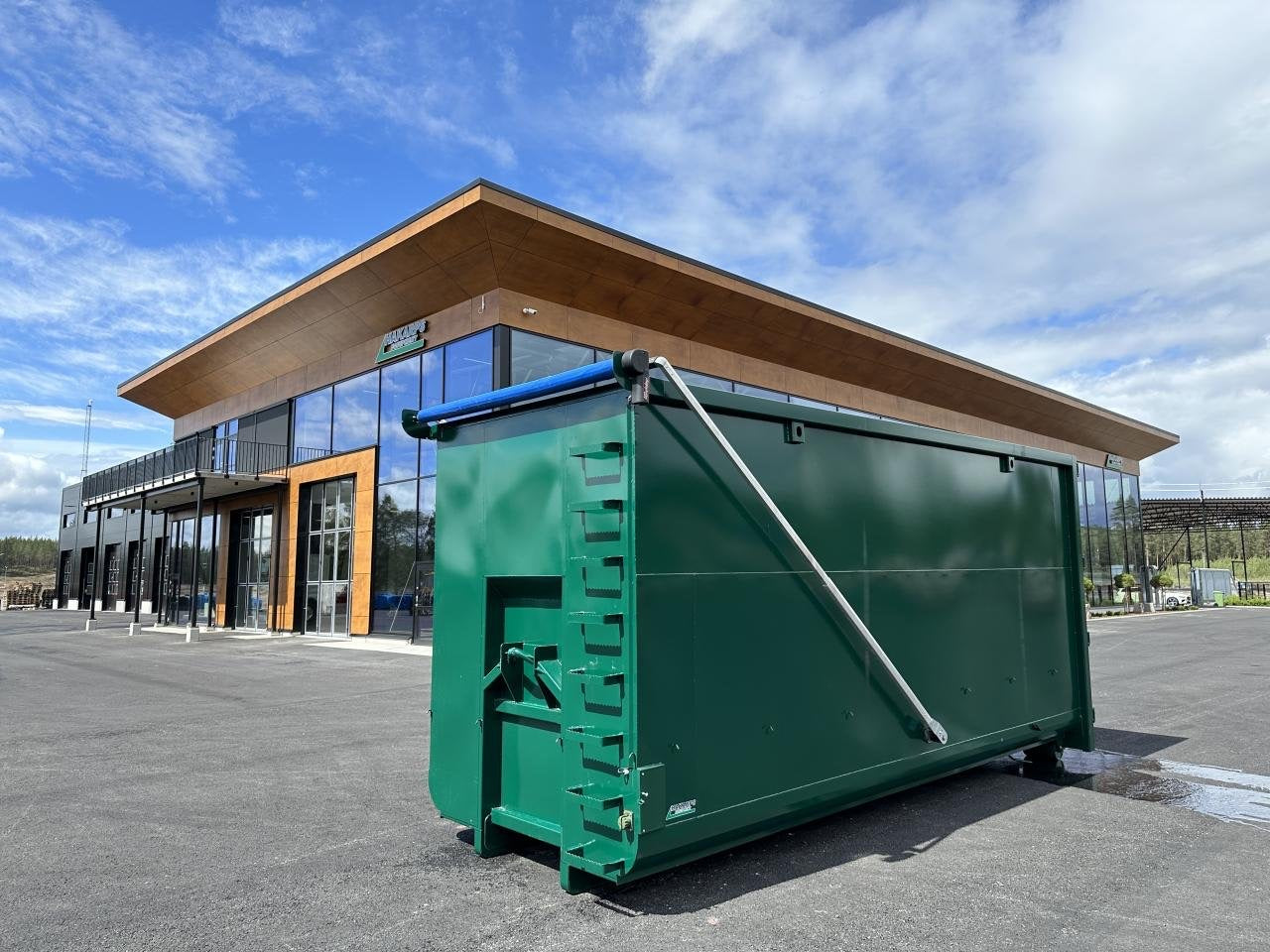 Hakarps - 45m3 fliscontainer HyCover