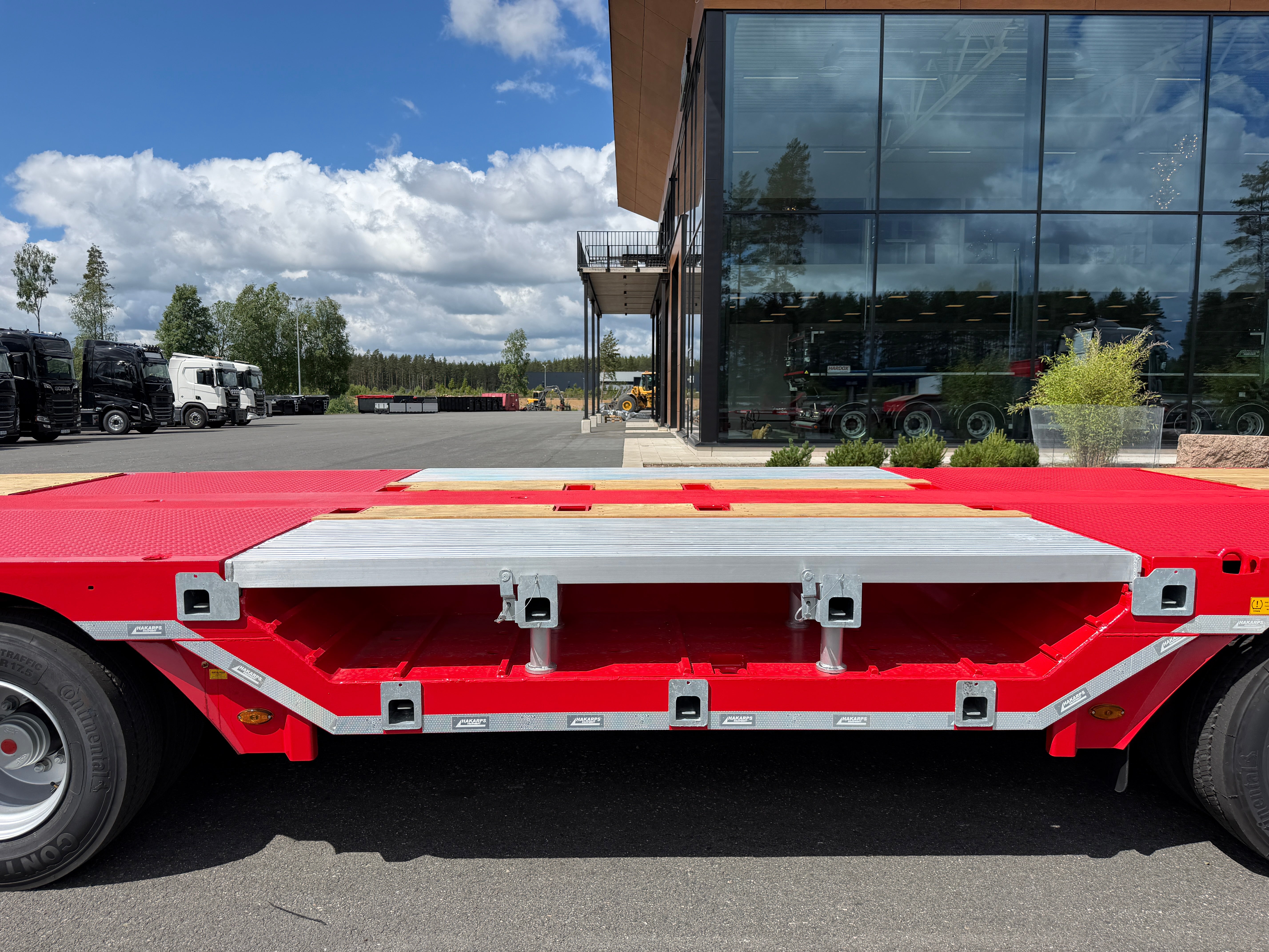 4 axlad ROJO 18,5m jumbotrailer med hjulfickor 38 tons skattevikt