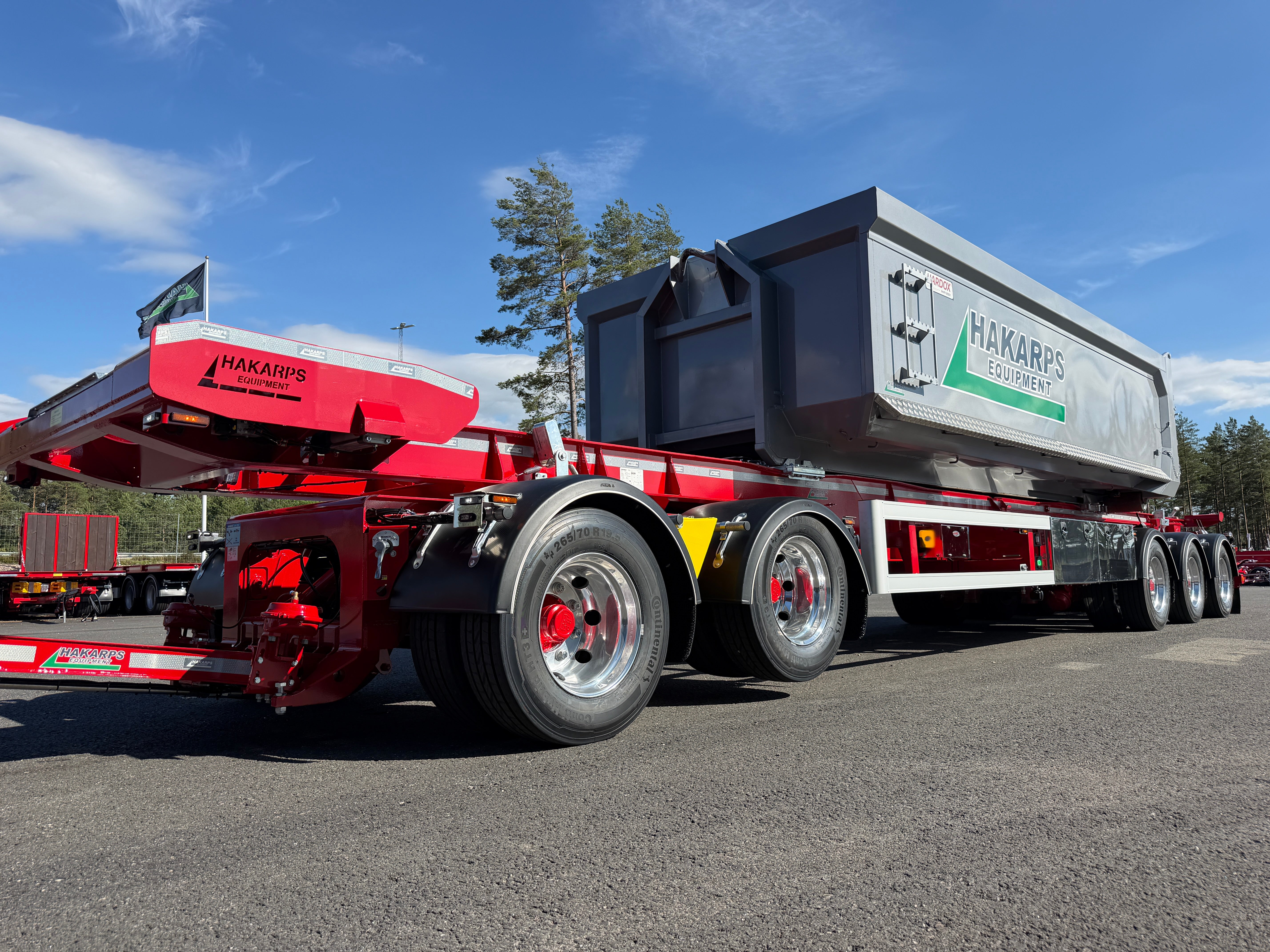 5 axlad 42 tons lastväxlarvagn 2 flak med skjutkolv + tipp