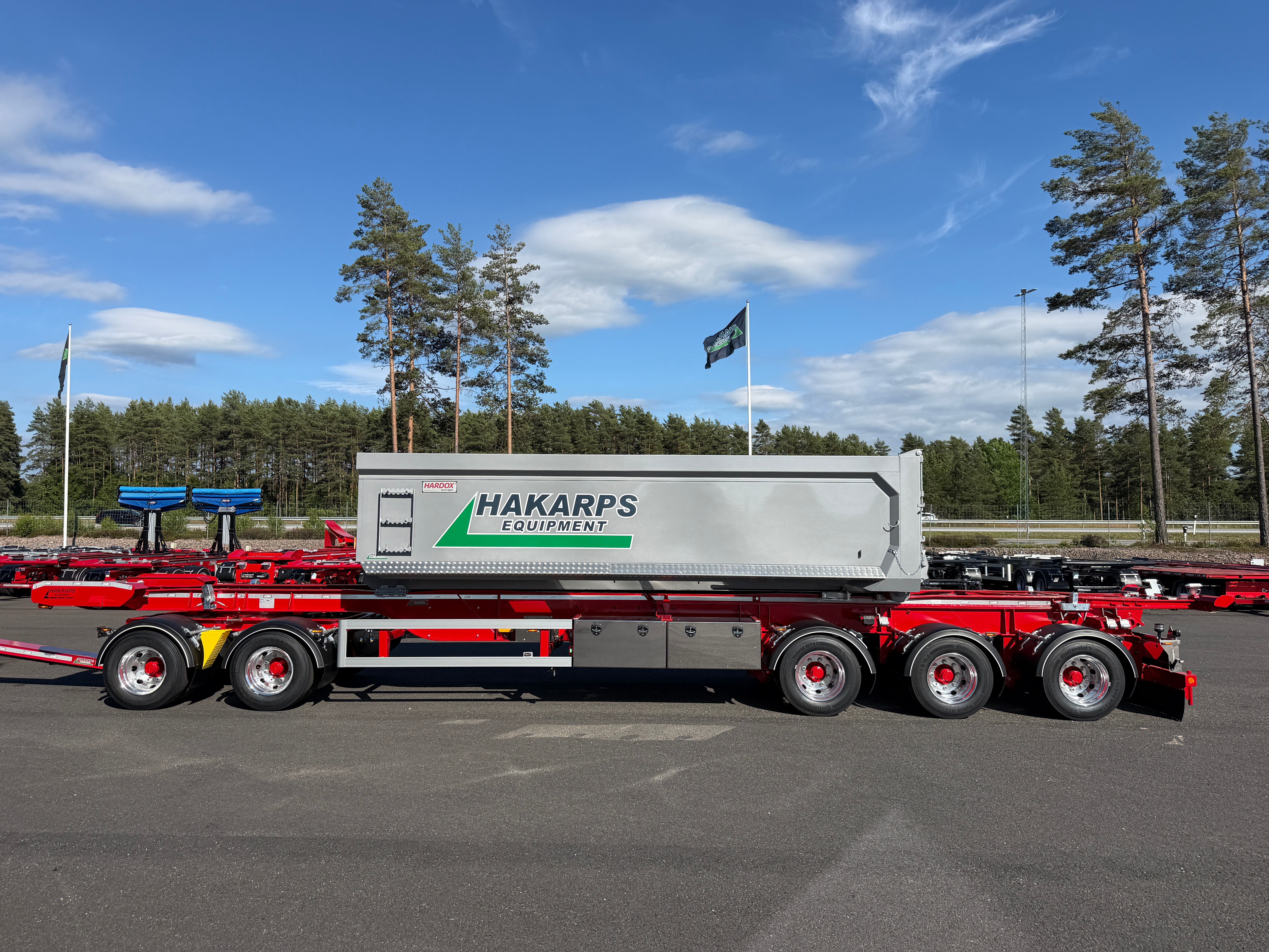 5 axlad 42 tons lastväxlarvagn 2 flak med skjutkolv + tipp