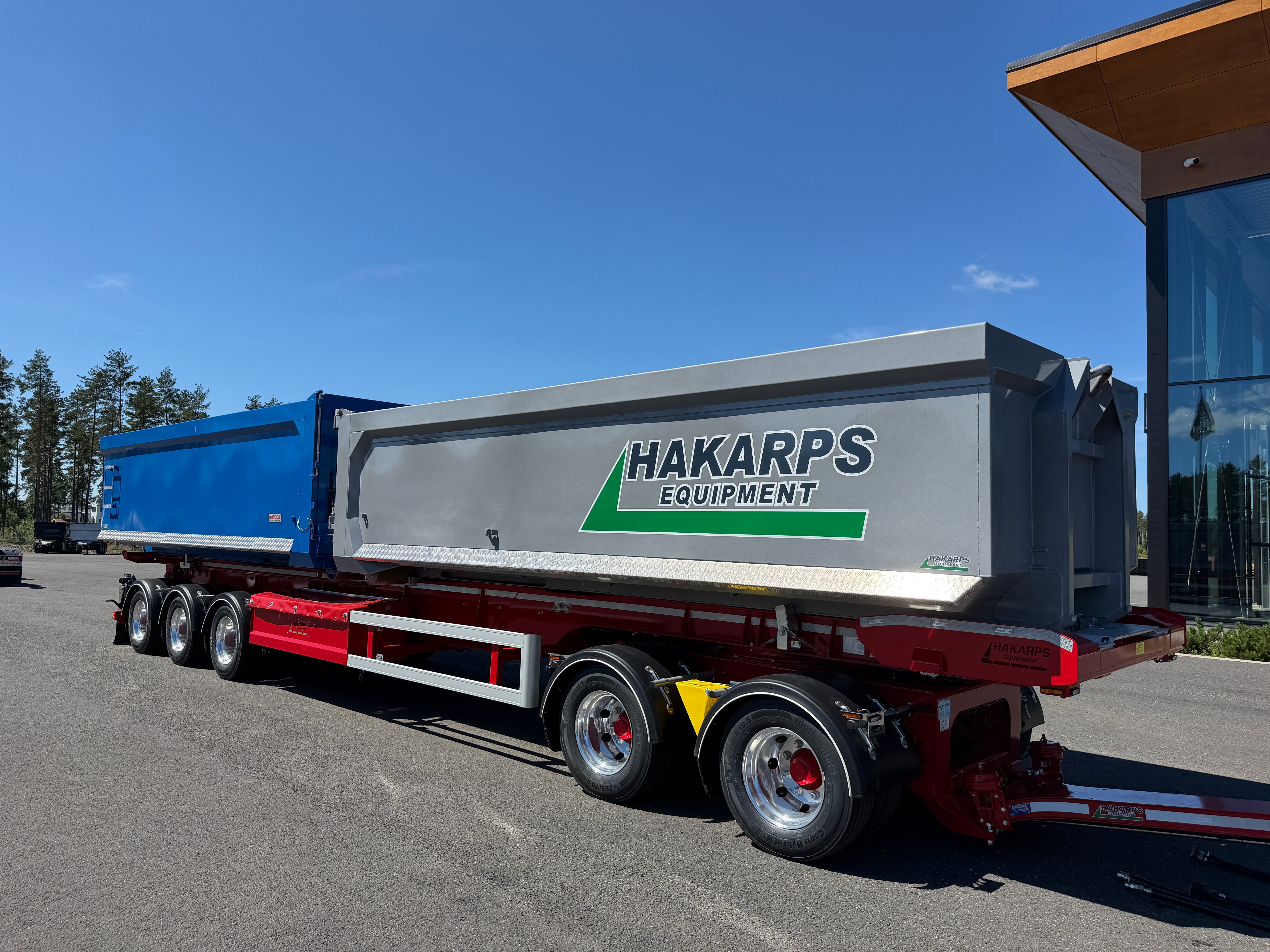 5 axlad 42 tons lastväxlarvagn 2 flak med skjutkolv + tipp