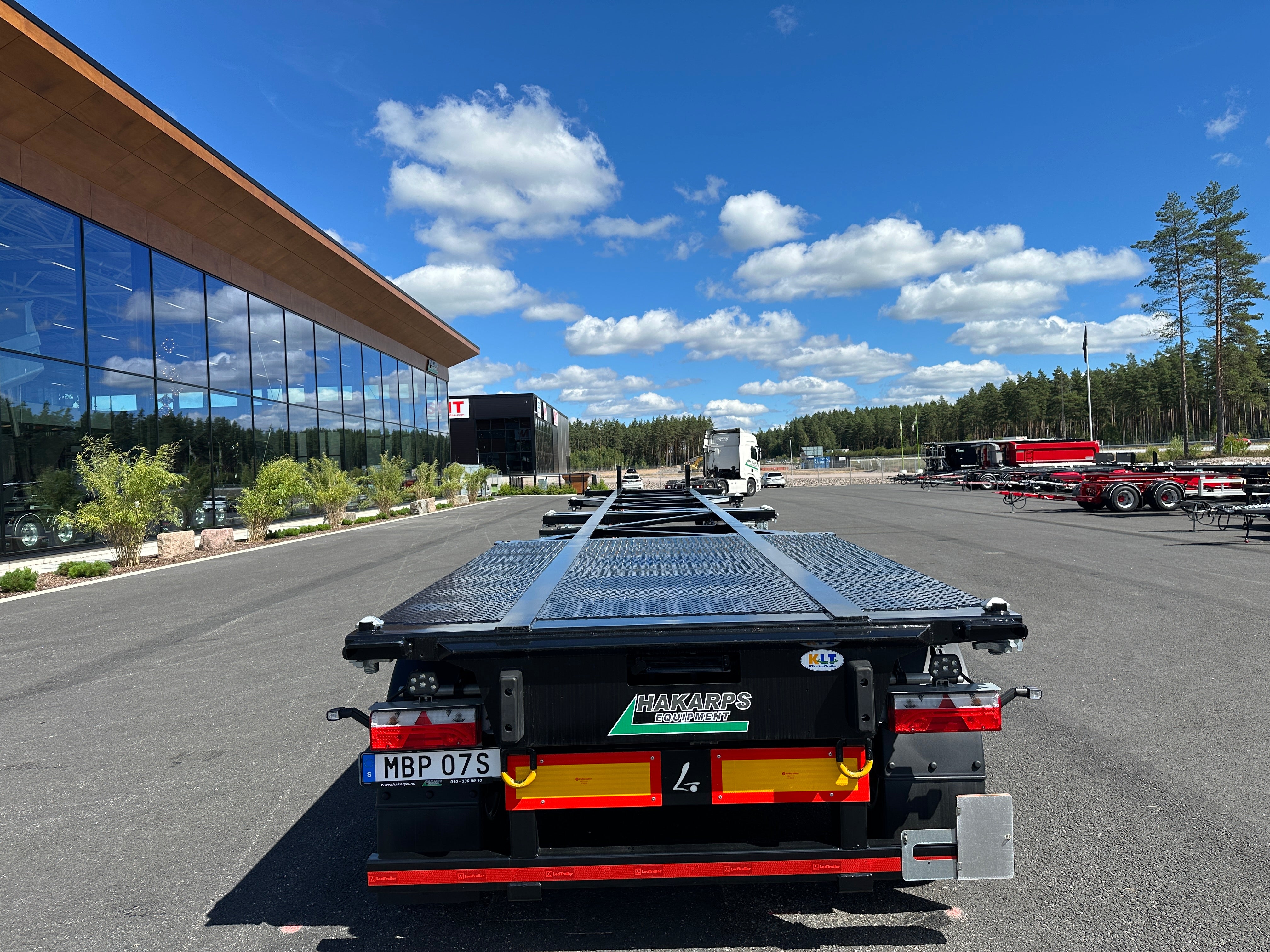 3 axlad LECI Trailer Containerchassie ADR klass