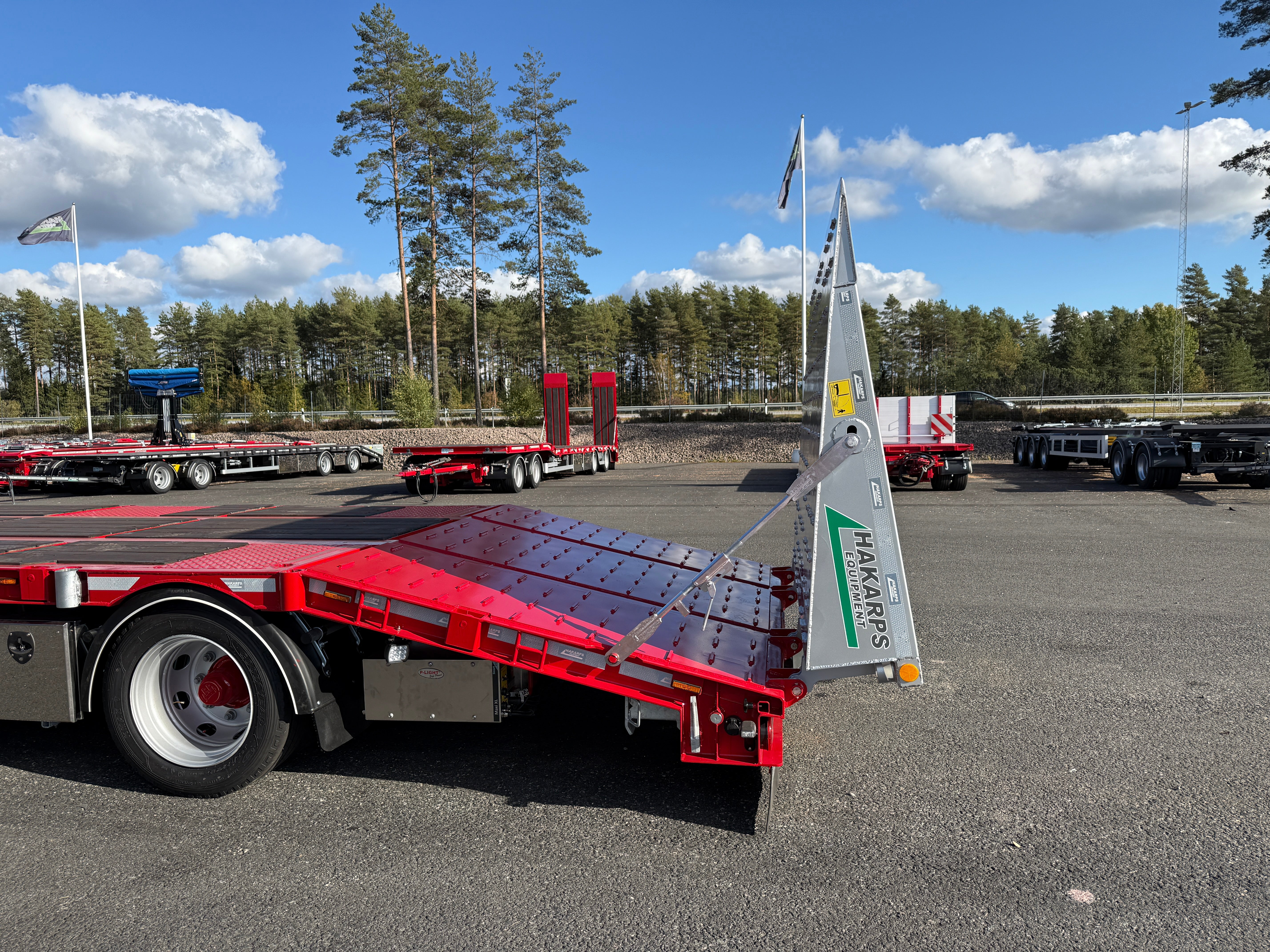 4 axlad 38 tons bodvagn 910mm hög, 10.500mm flakyta