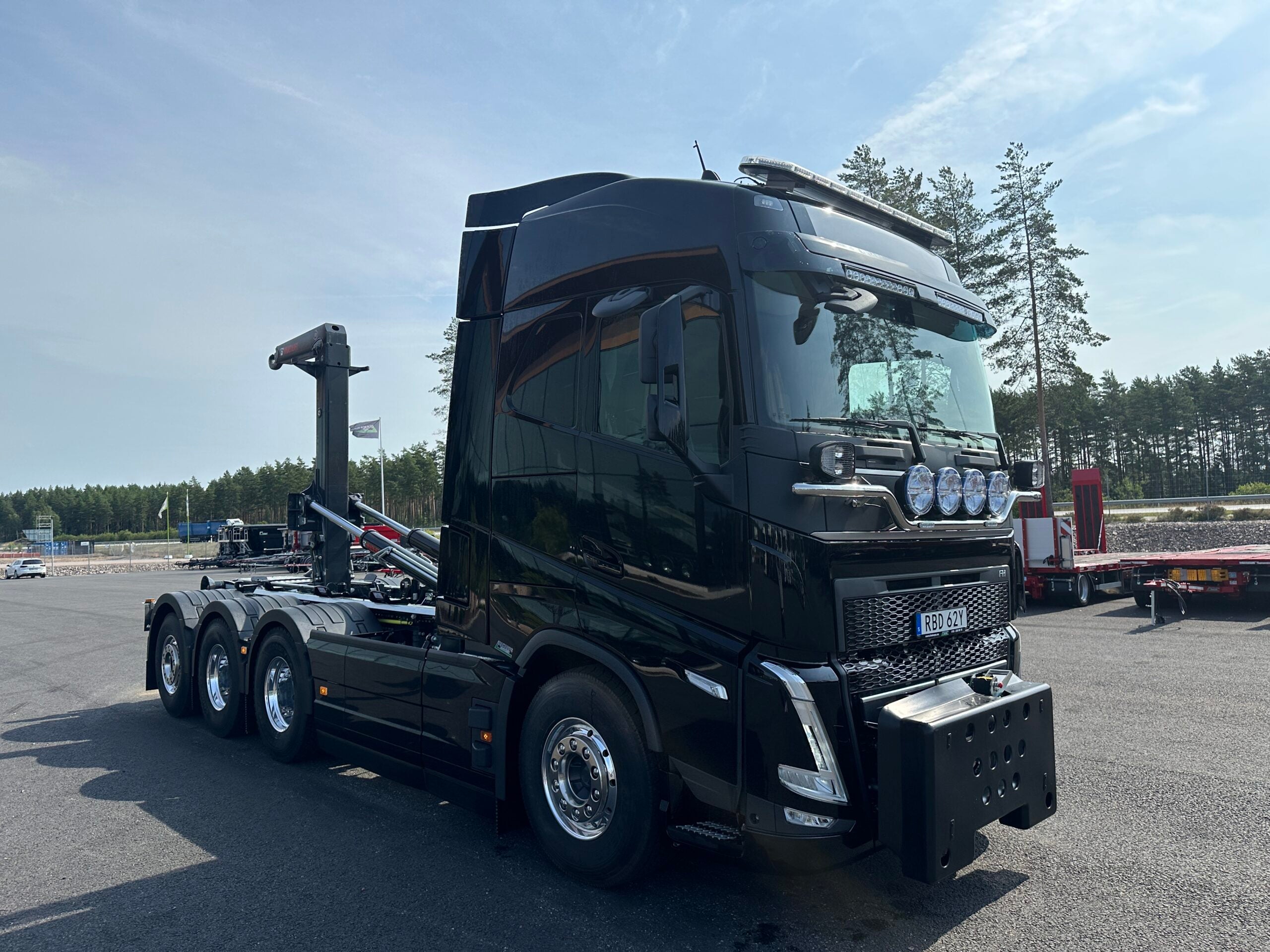 Volvo FH540 Tridem lastväxlare fullt plogutrustad
