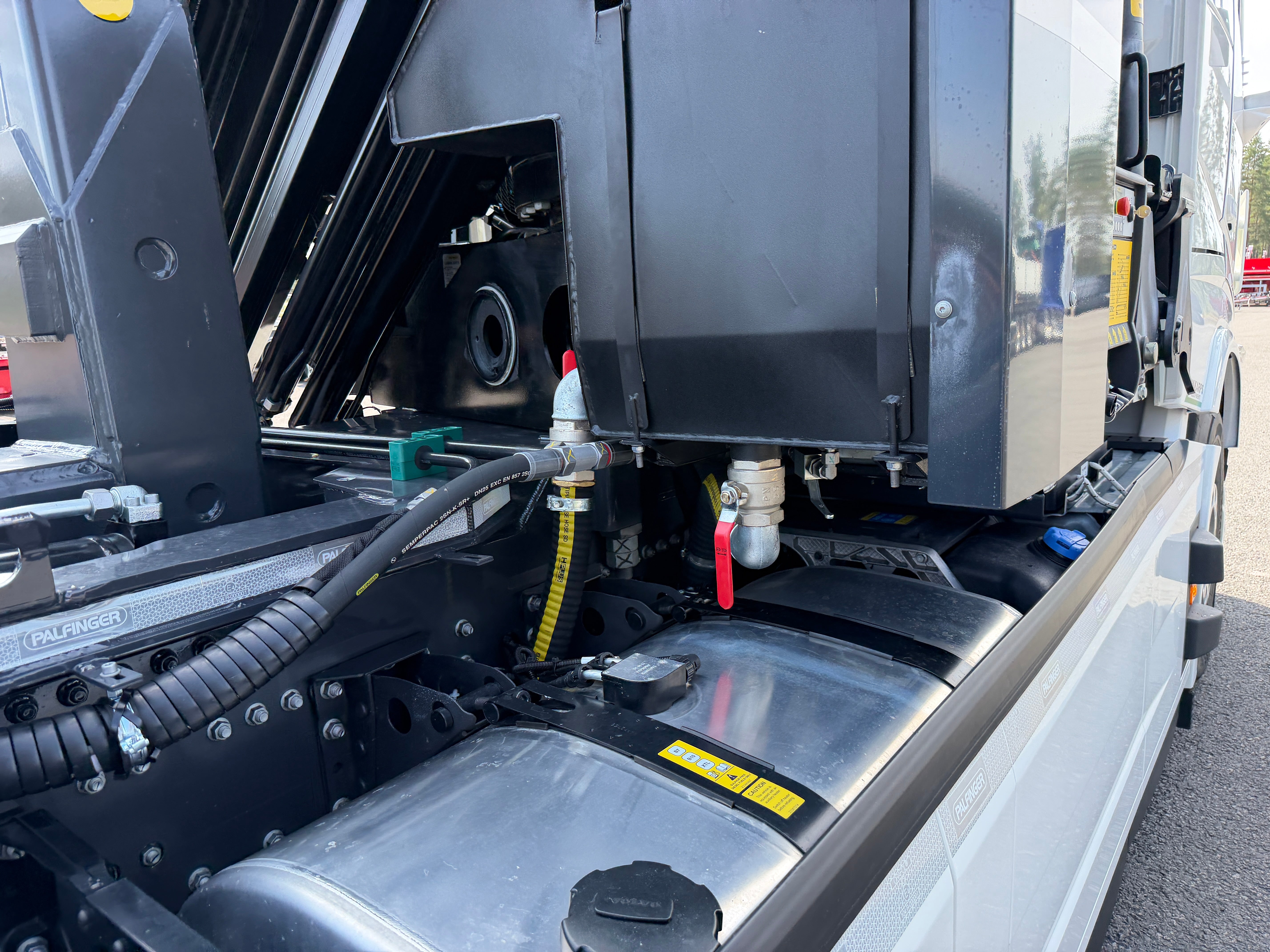 Volvo FH13 500 tridem kranväxlare Palfinger PK42002 SH + jibb